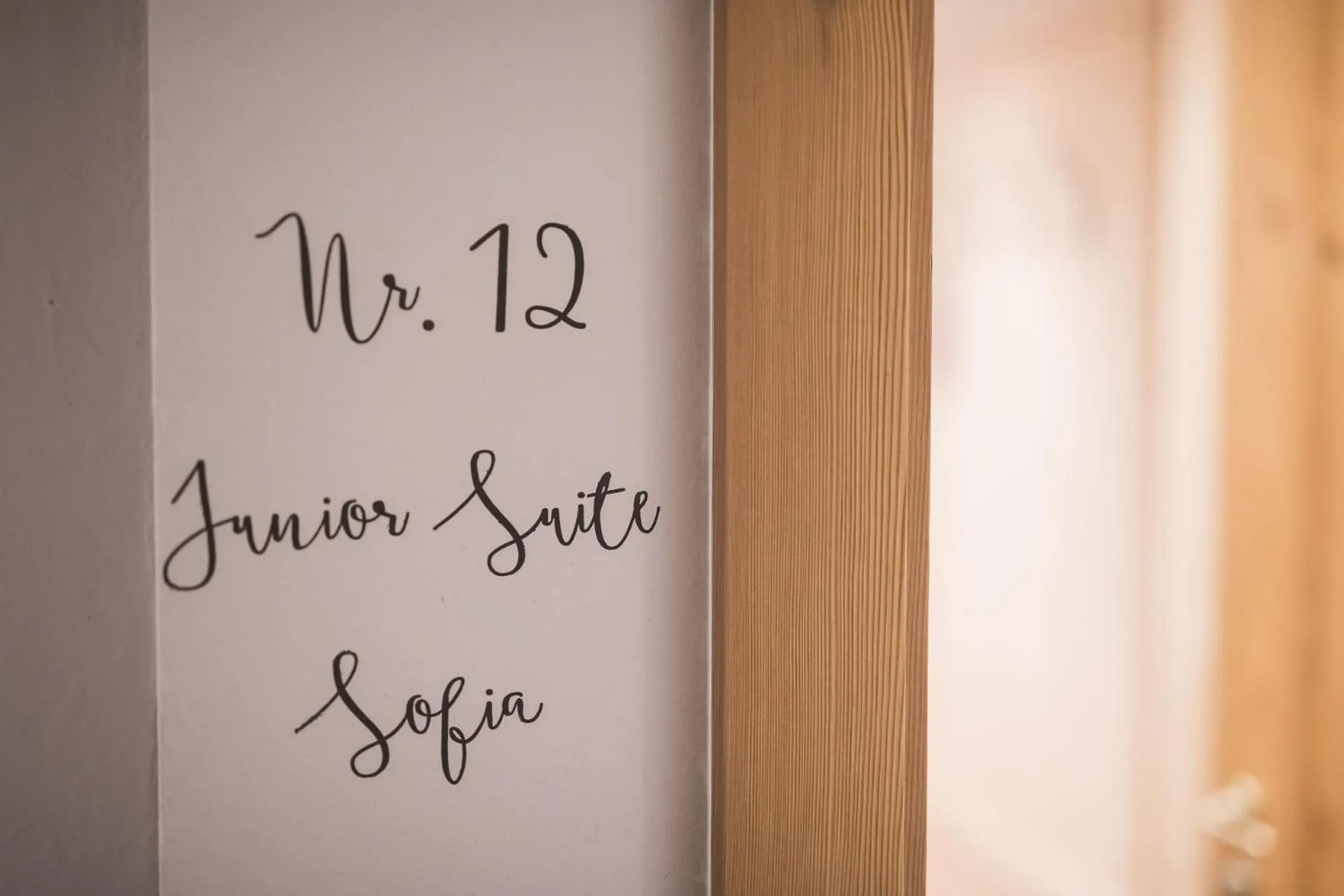 Decorative detail in Emma Historic Hotel