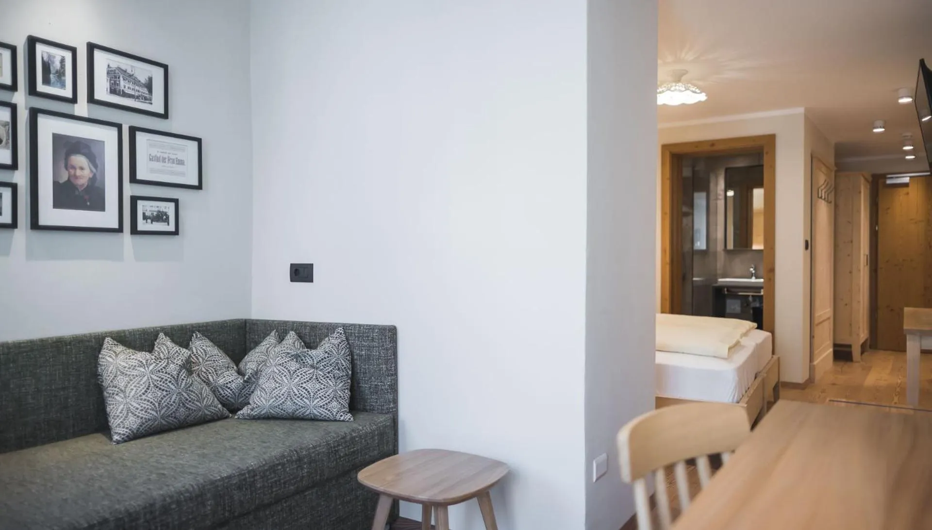 Photo of the whole room in Emma Historic Hotel