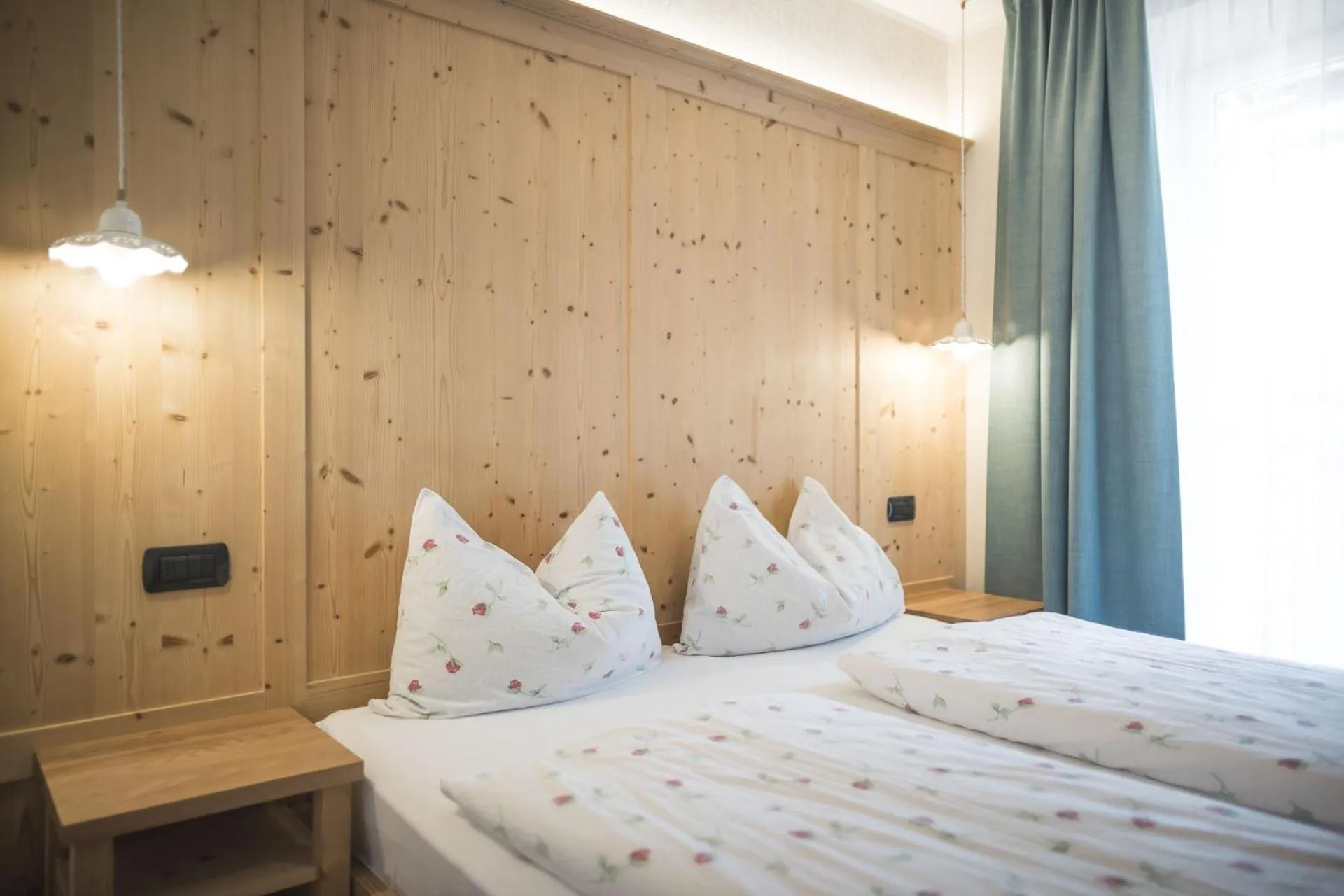 Bed in Emma Historic Hotel