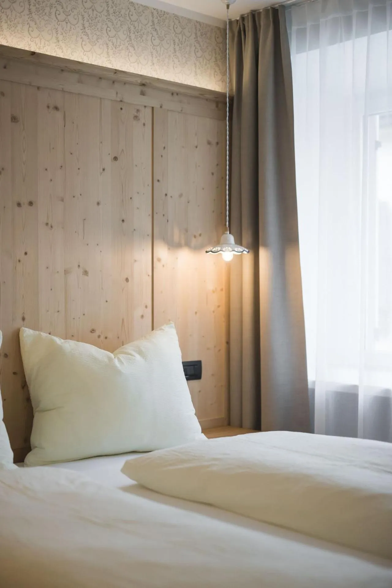 Bed in Emma Historic Hotel