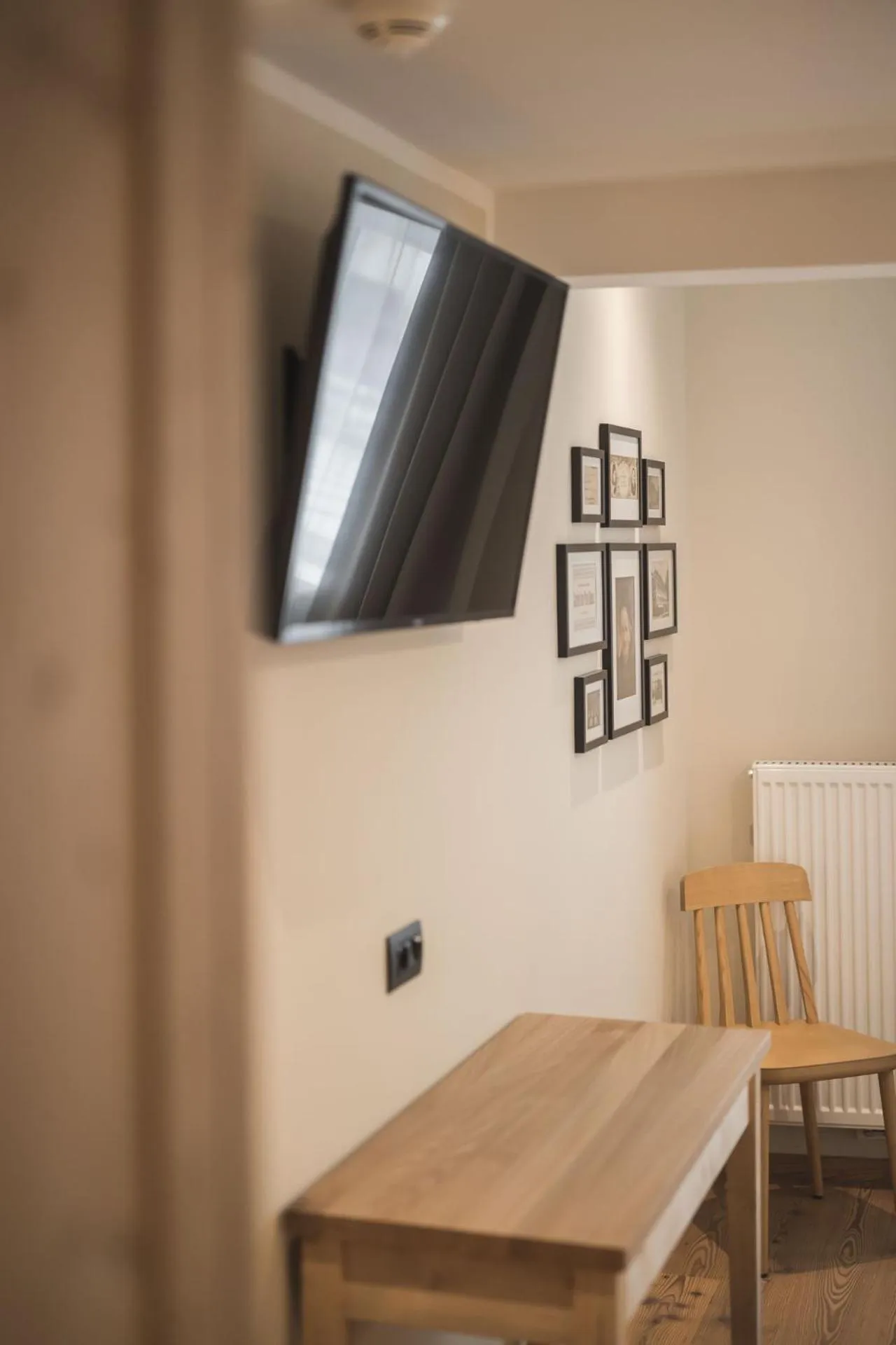 Decorative detail in Emma Historic Hotel