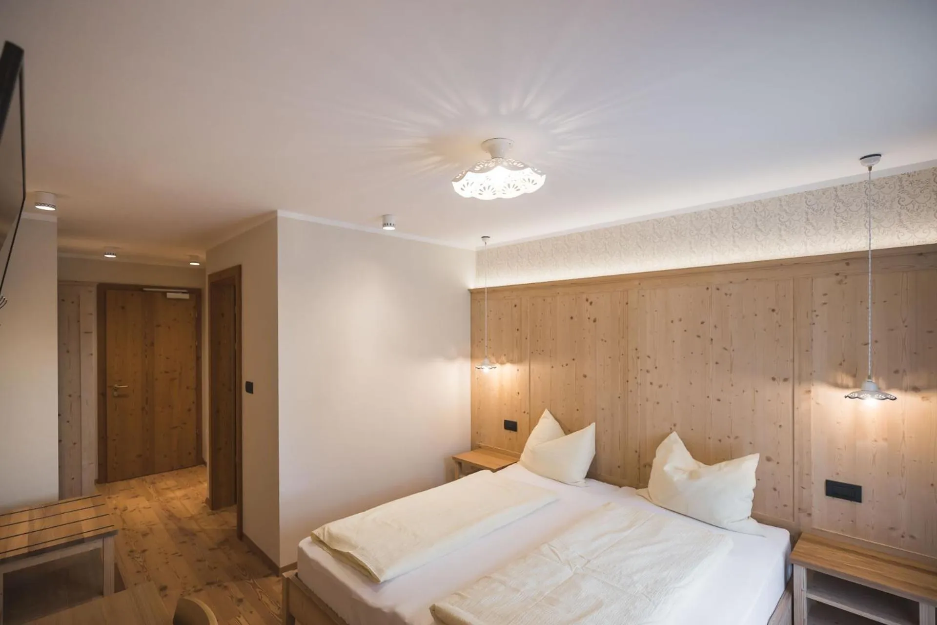 Decorative detail, Bed in Emma Historic Hotel