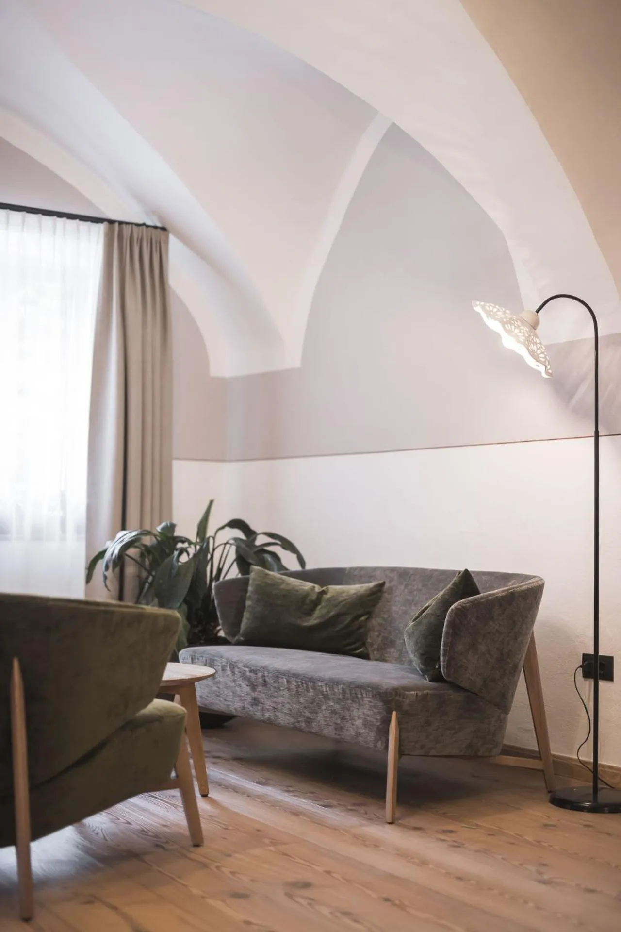 Seating area in Emma Historic Hotel