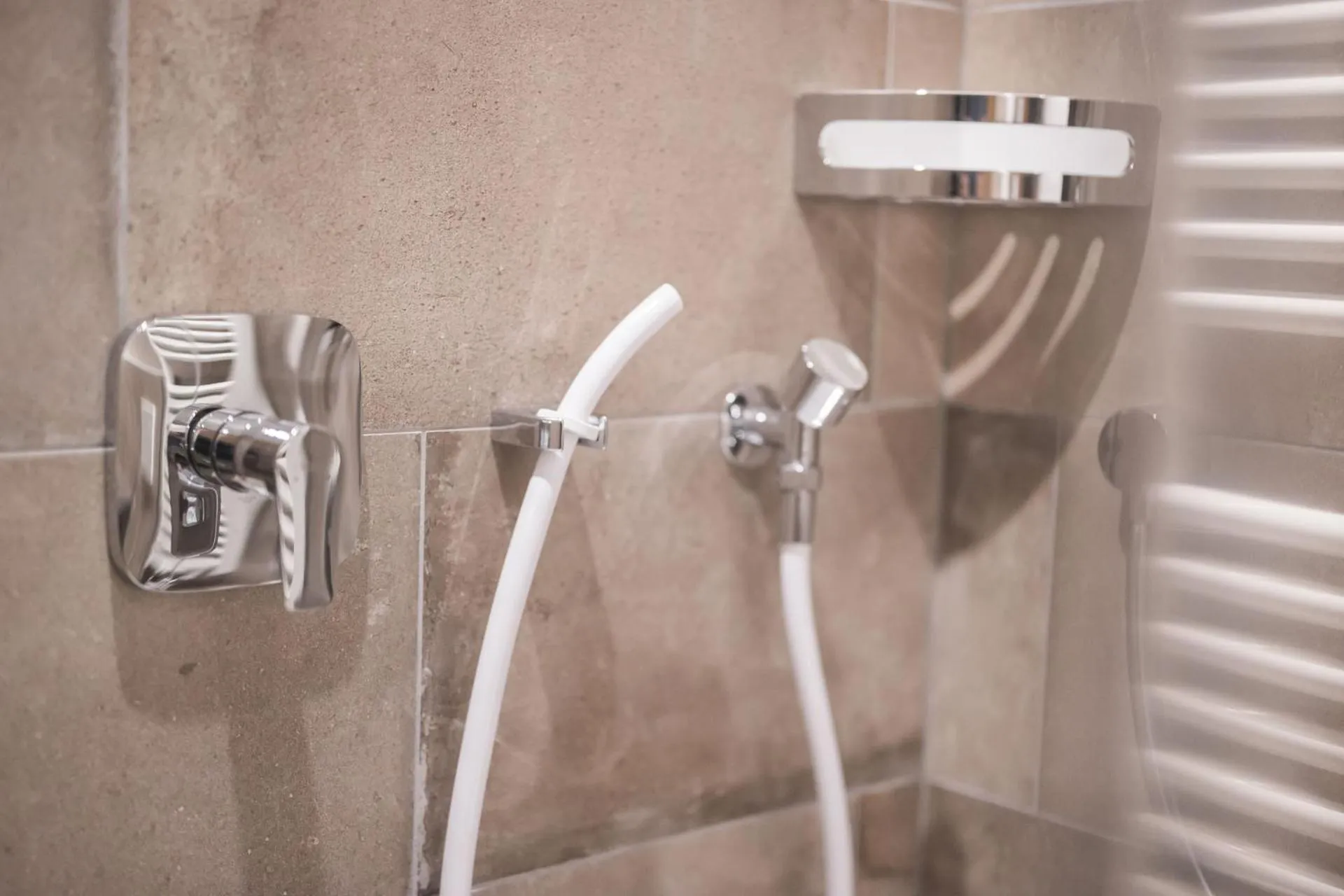 Bathroom in Emma Historic Hotel