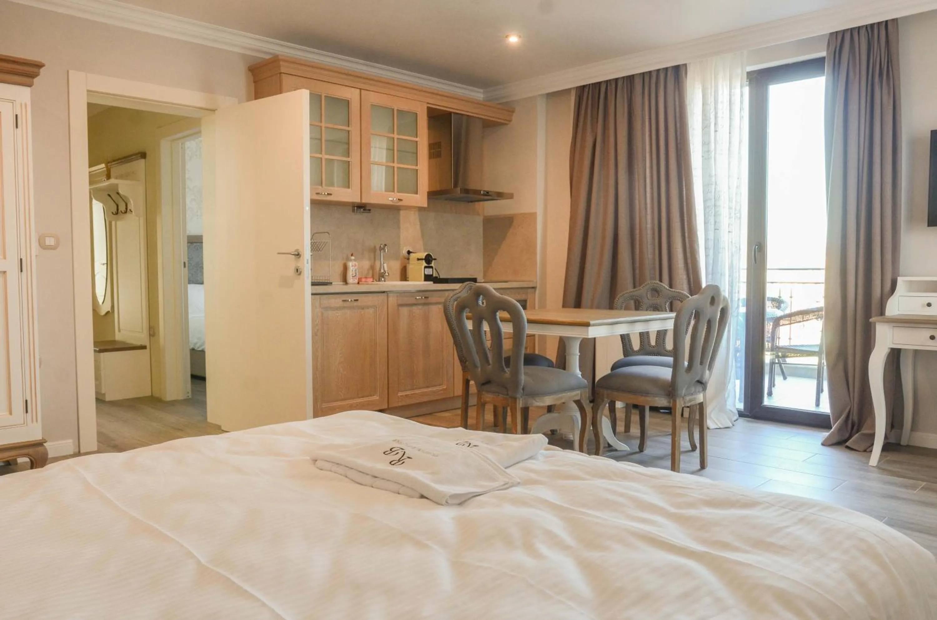 Bed in Residence Bilyana