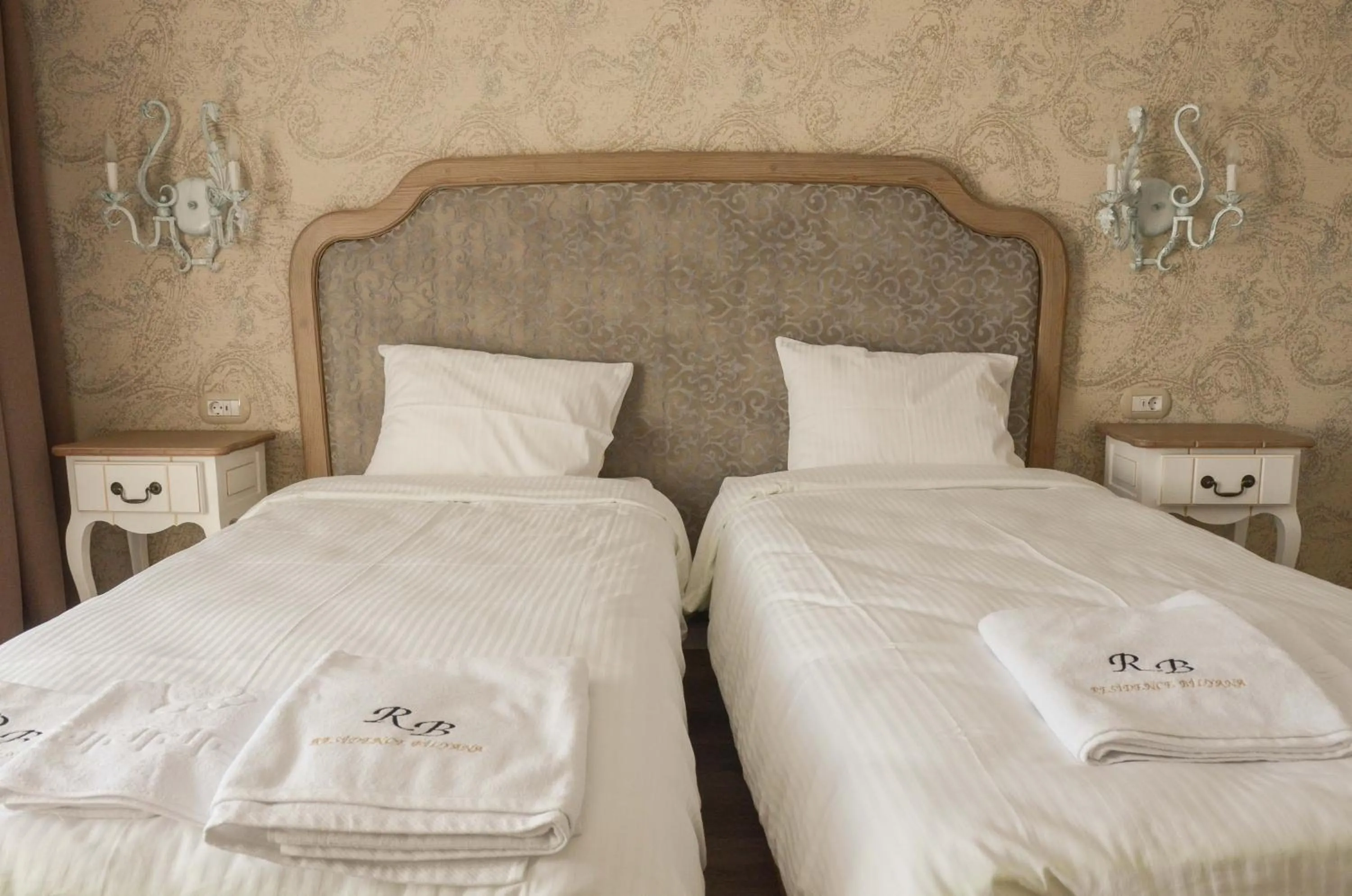 Photo of the whole room, Bed in Residence Bilyana