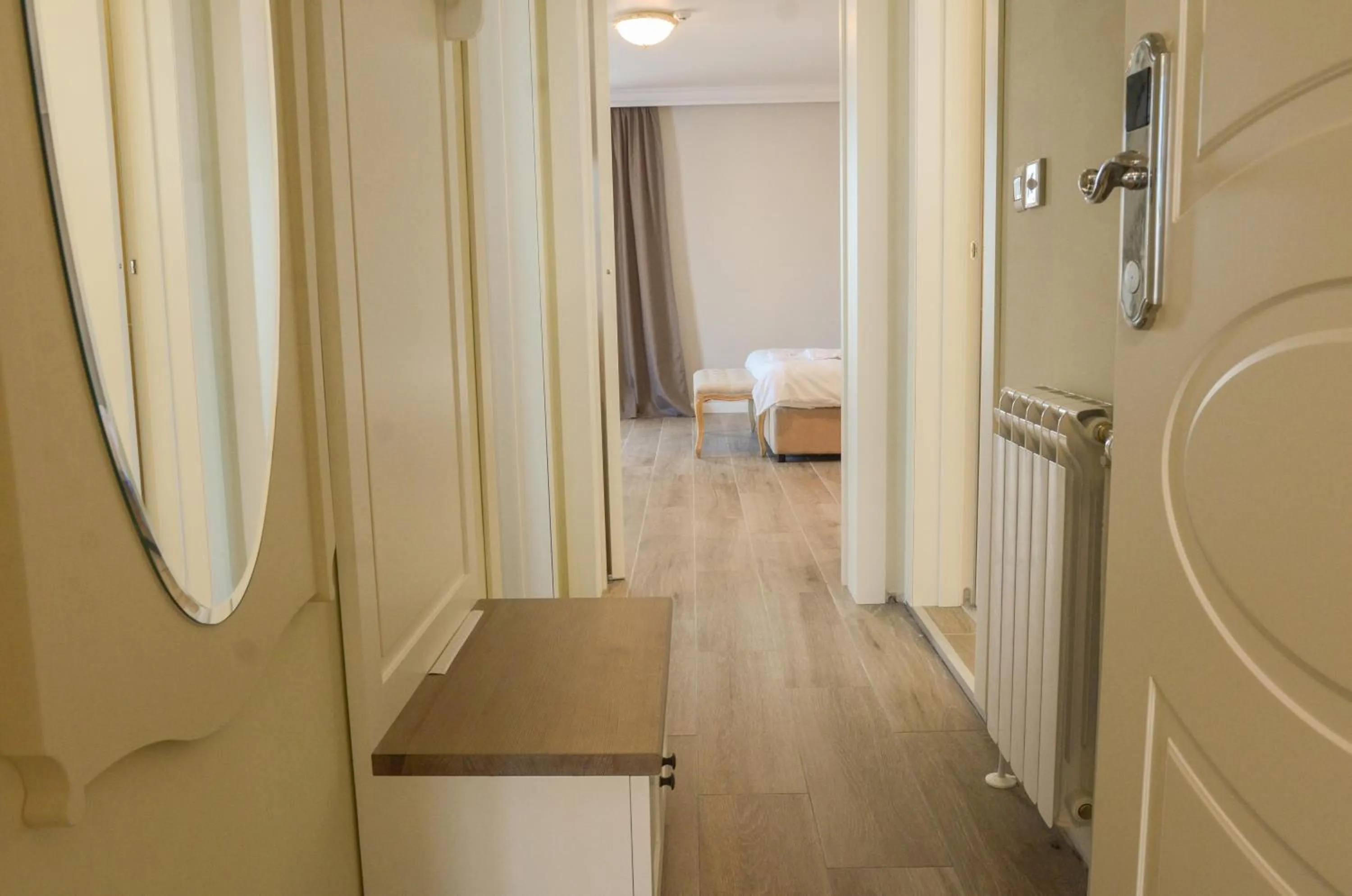 Photo of the whole room, Bed in Residence Bilyana