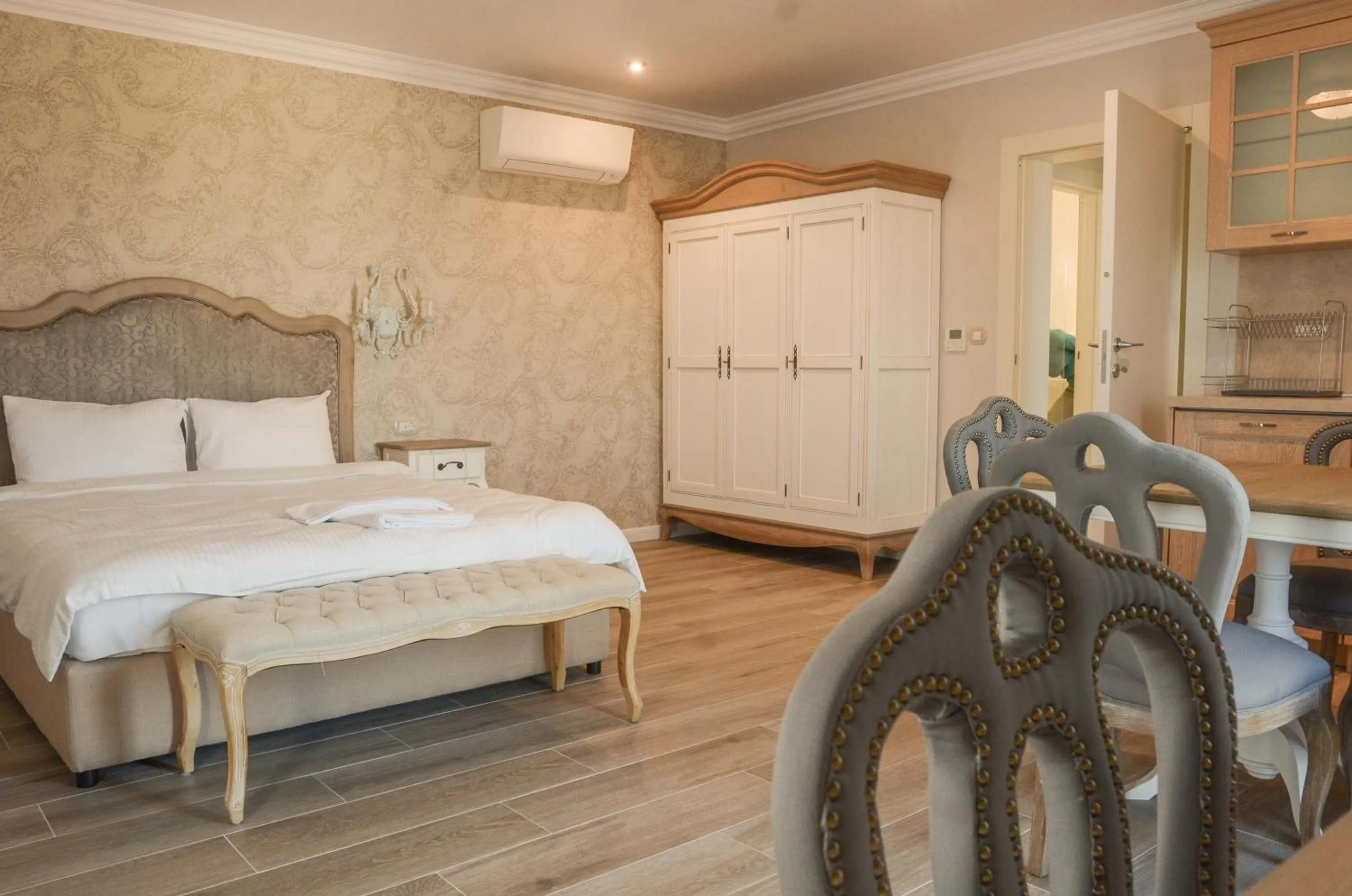 Balcony/Terrace, Bed in Residence Bilyana