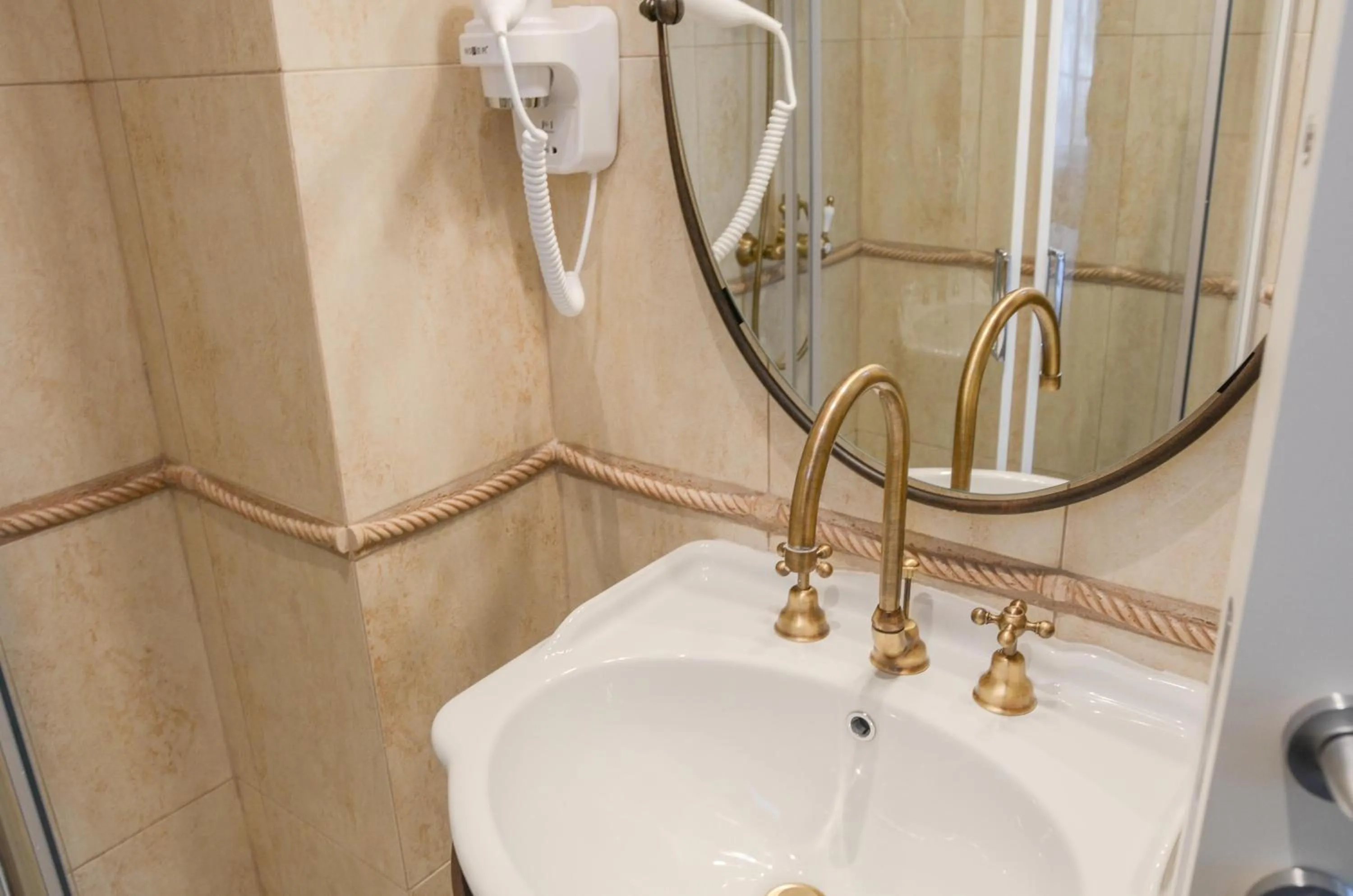 Shower in Residence Bilyana