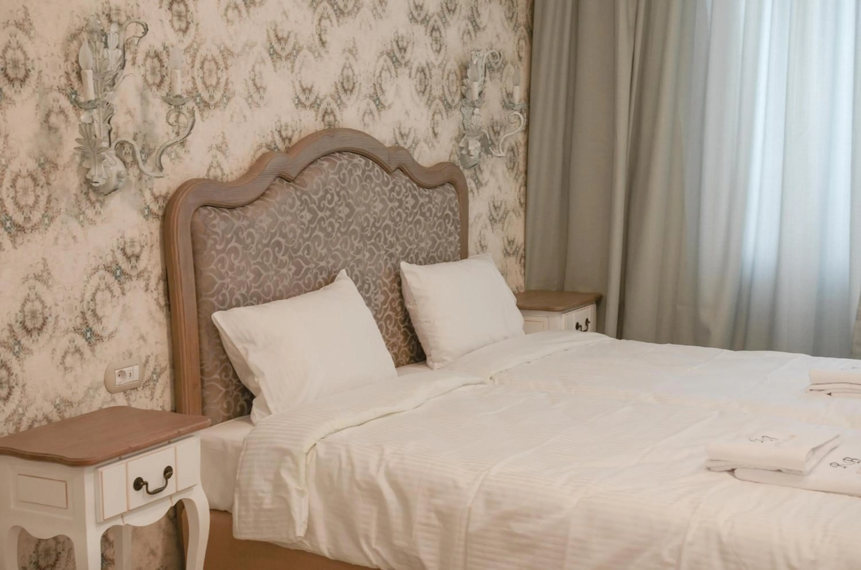 Bedroom, Bed in Residence Bilyana