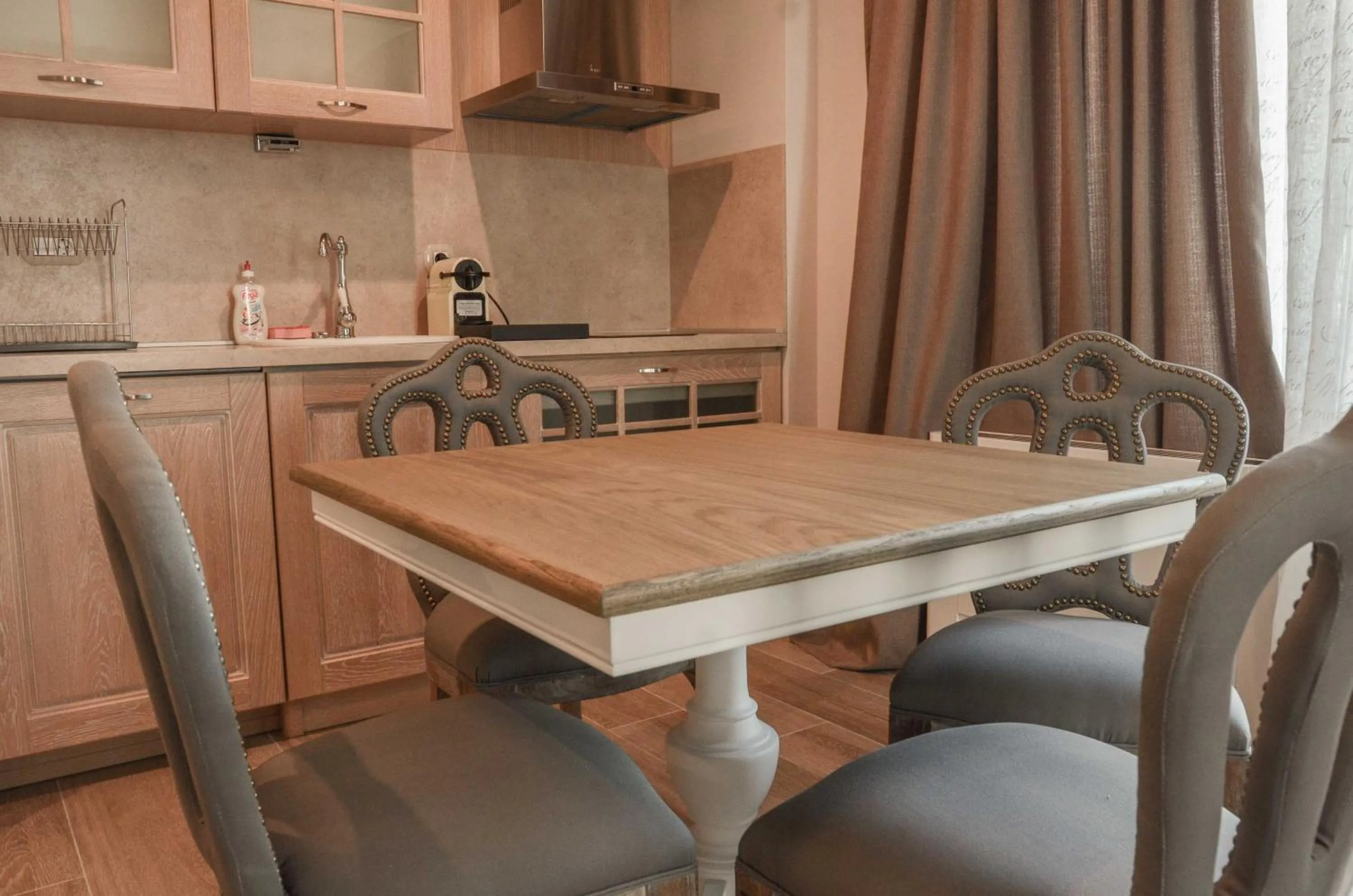 Kitchen or kitchenette in Residence Bilyana