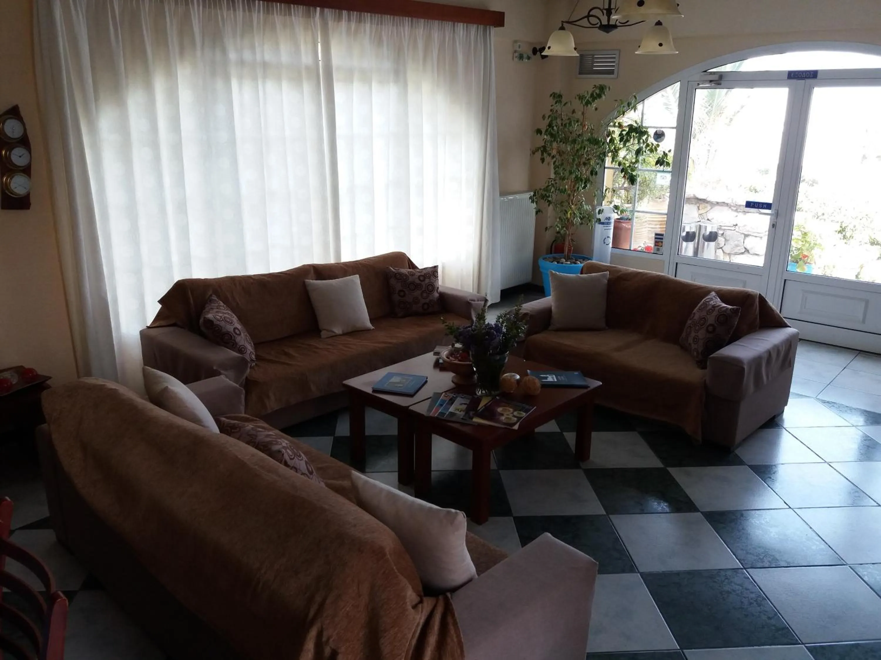 Living room in Venardos Hotel