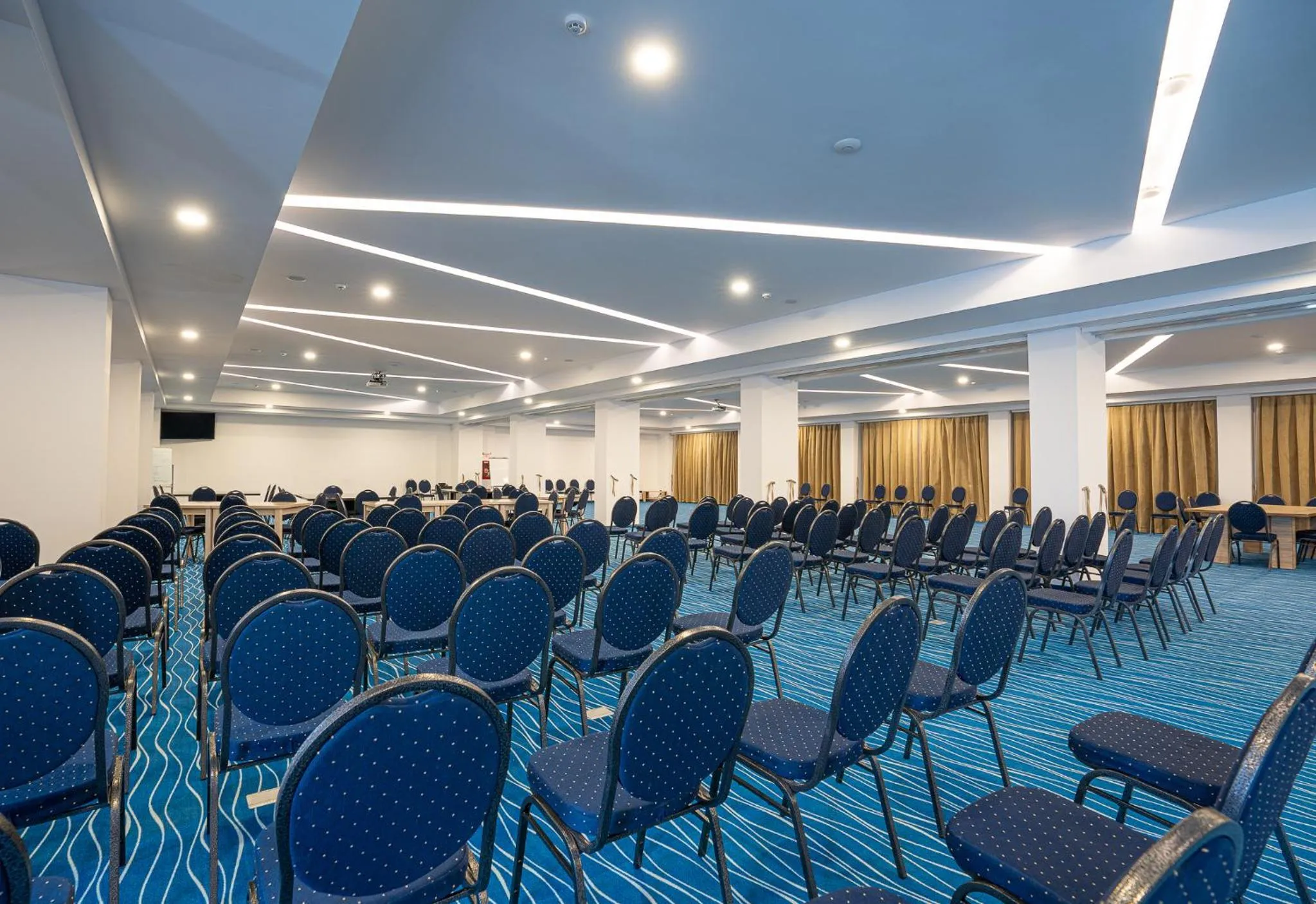 Meeting/conference room in Mera Onix