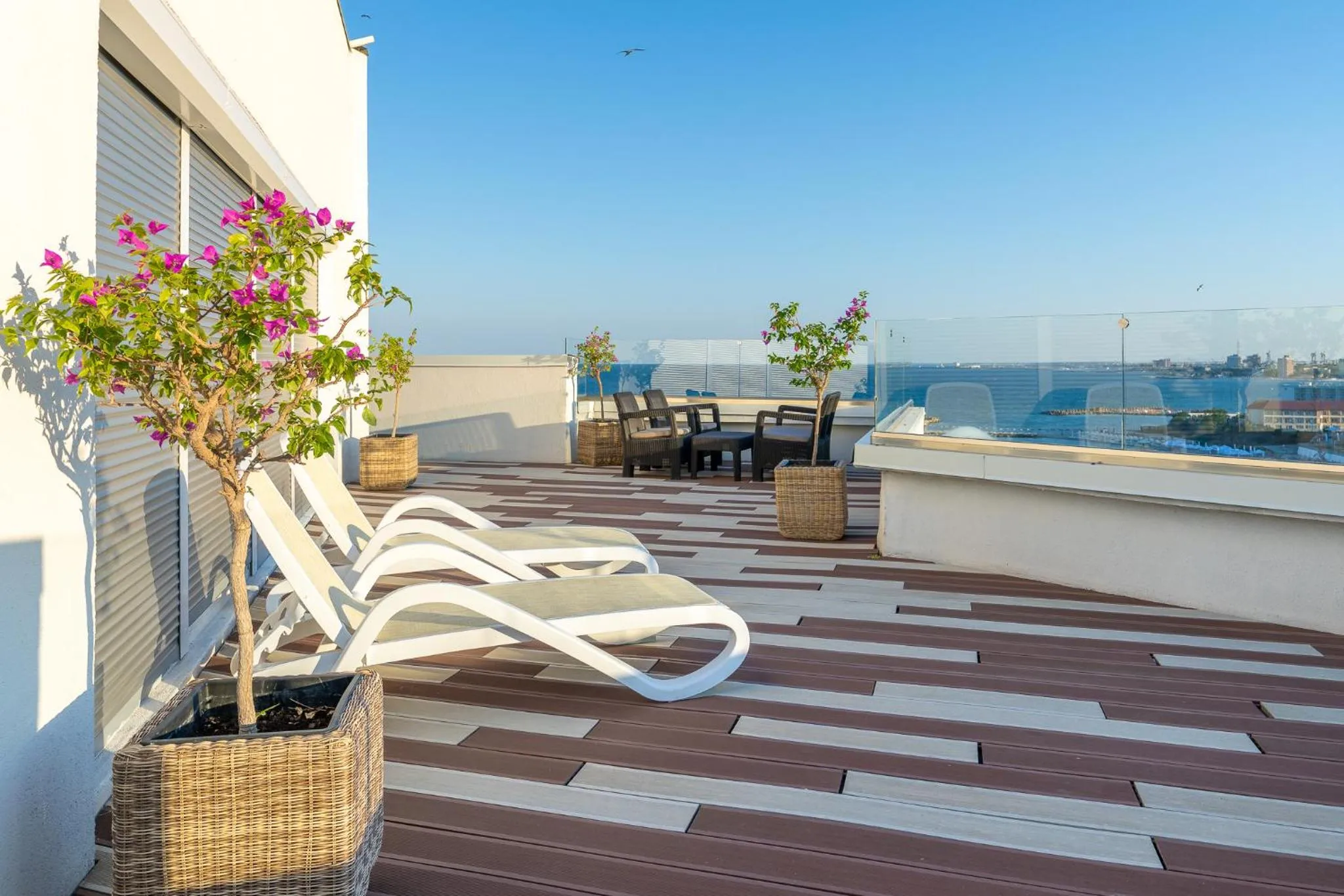 Balcony/Terrace in Mera Onix