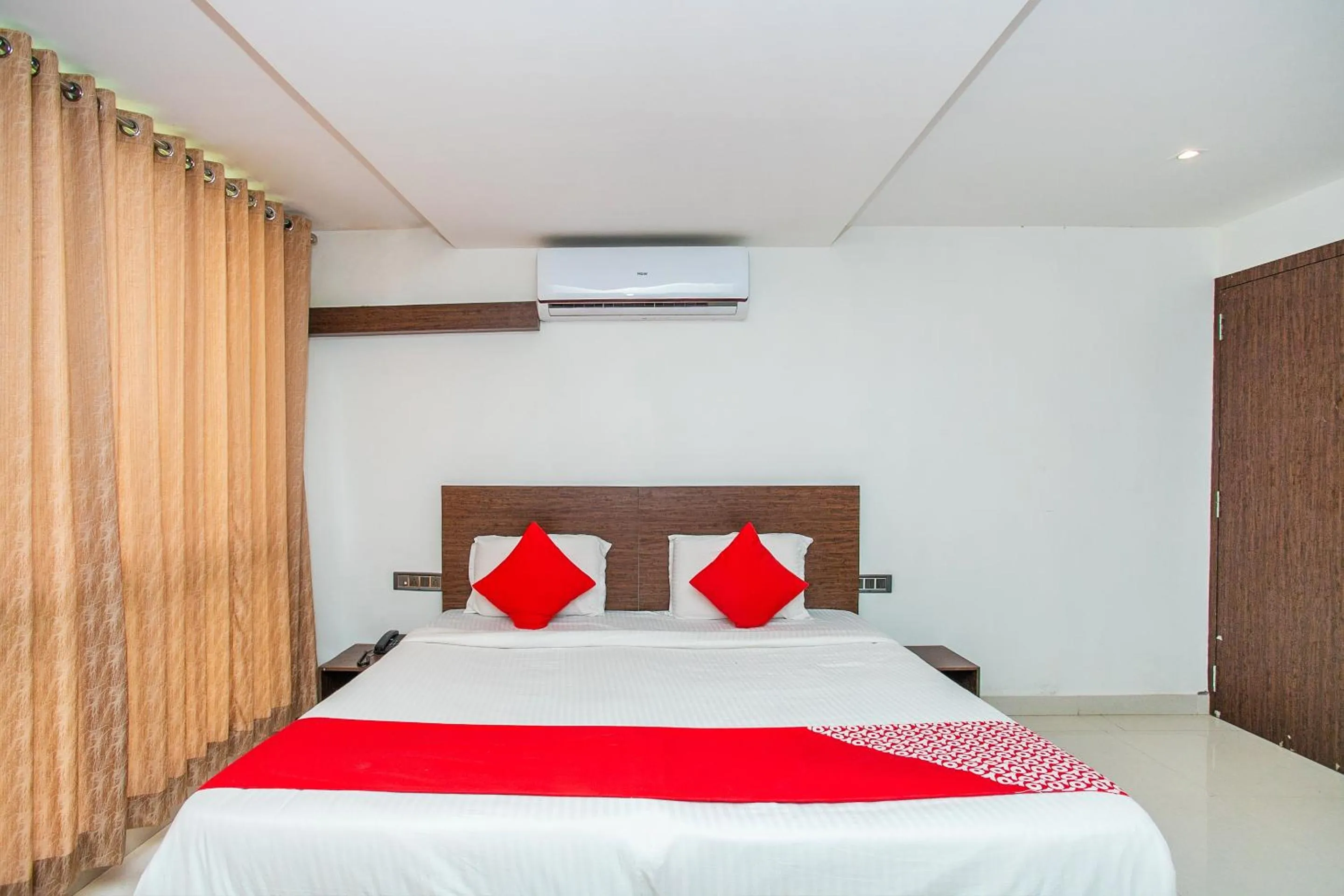 Bedroom, Bed in Hotel O Corner Golf View Near Embassy Golf Link Business Park