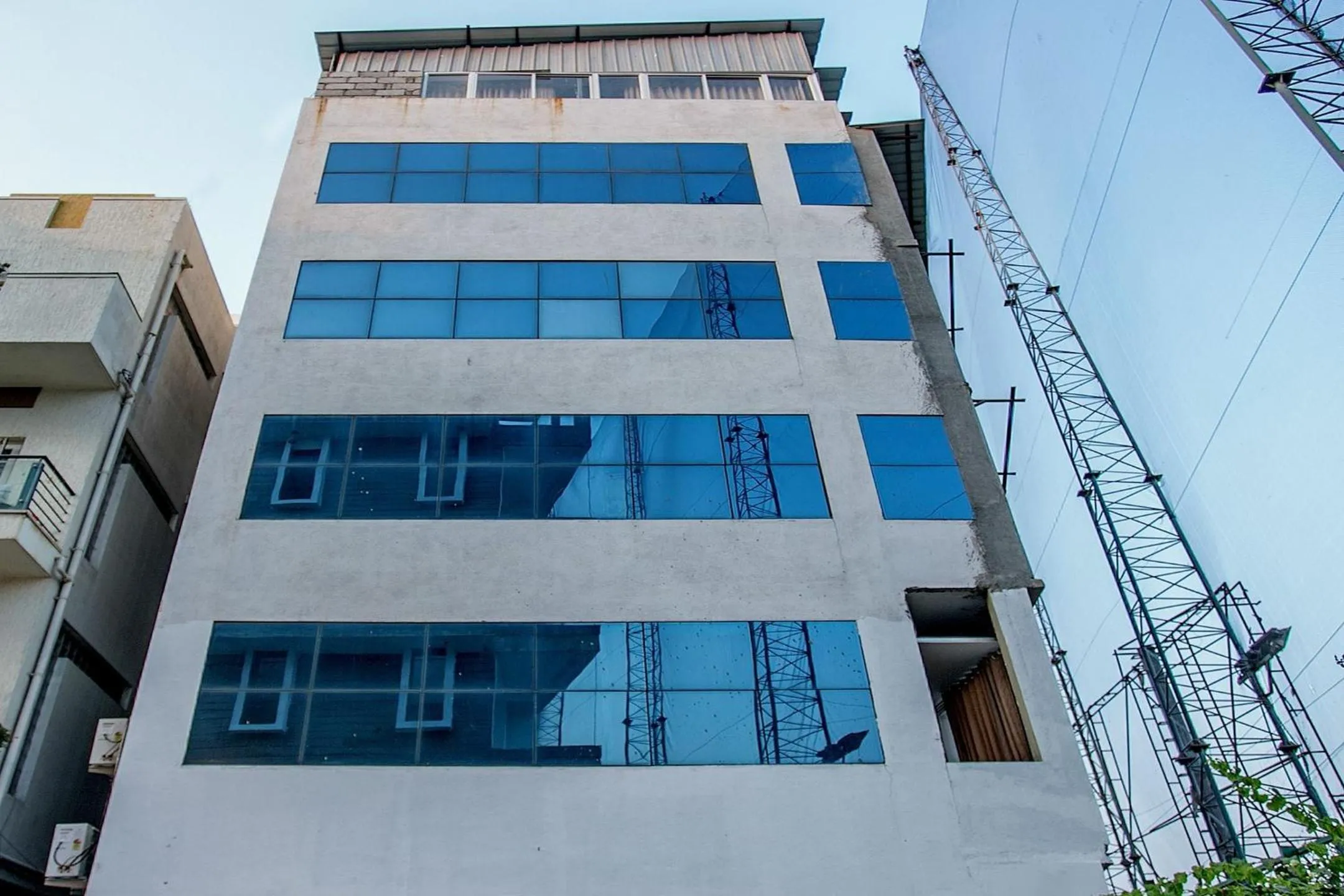 Facade/entrance in Hotel O Corner Golf View Near Embassy Golf Link Business Park