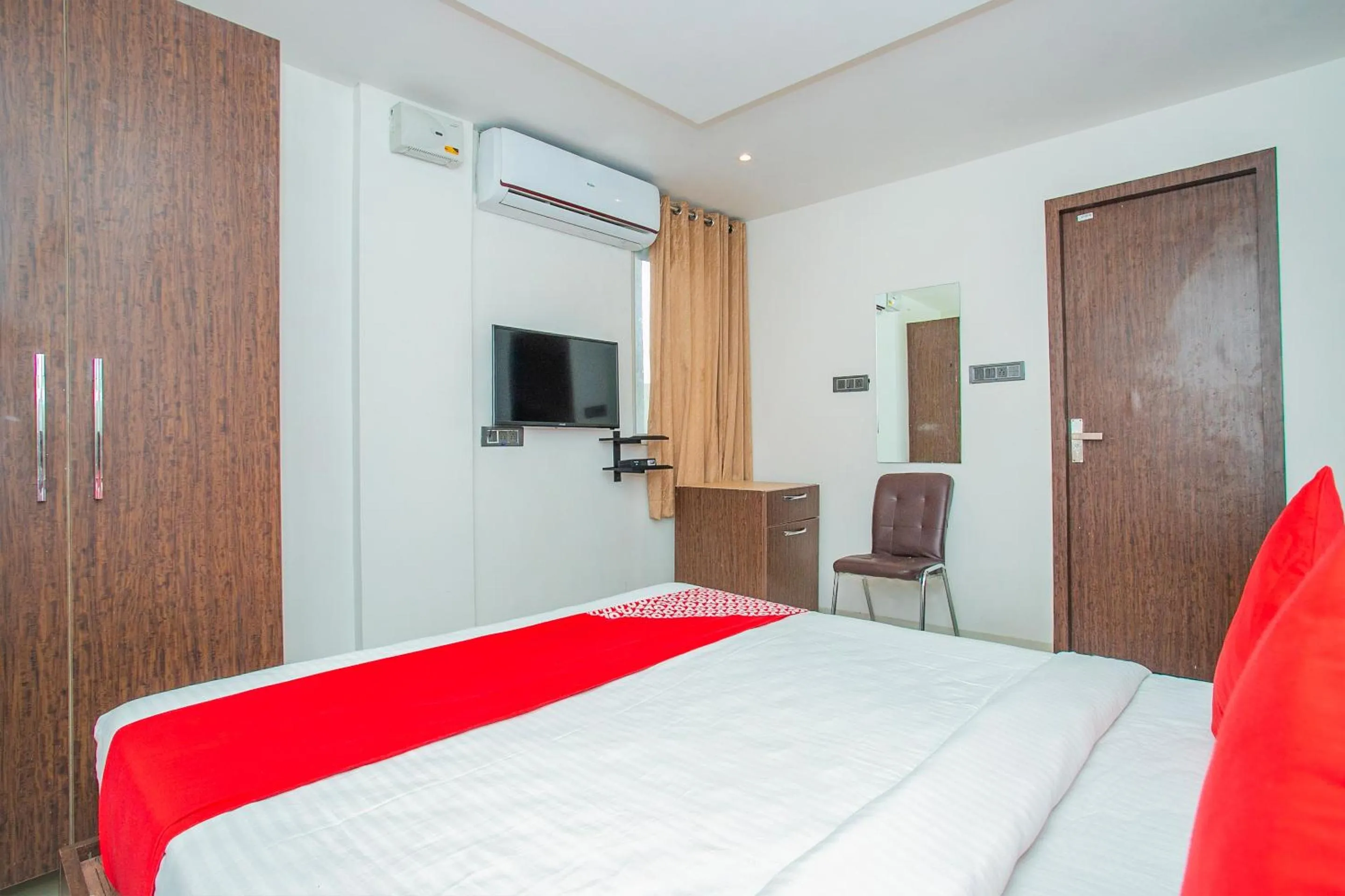 Bedroom, Bed in Hotel O Corner Golf View Near Embassy Golf Link Business Park