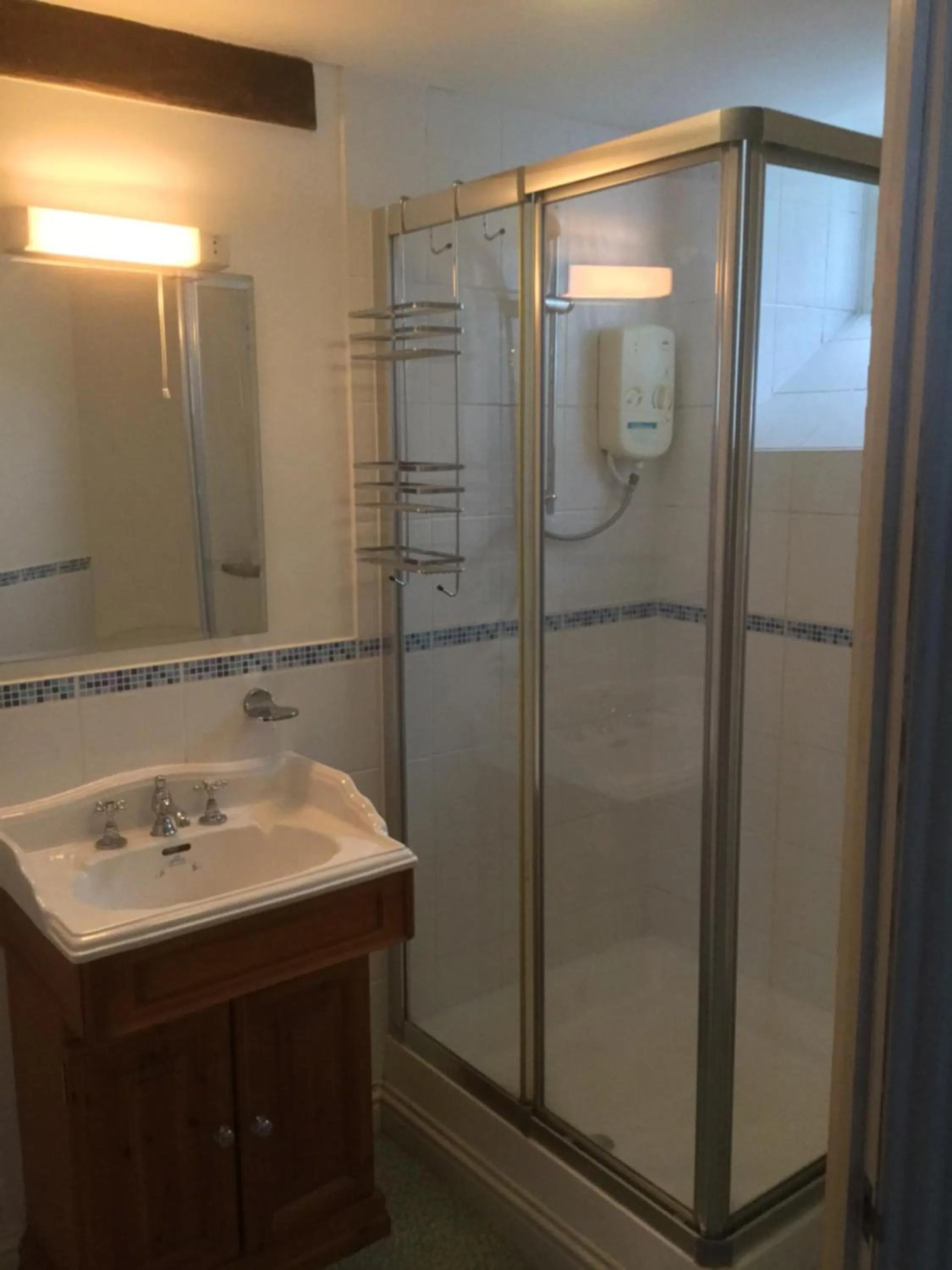 Bathroom in The Jolly Huntsman