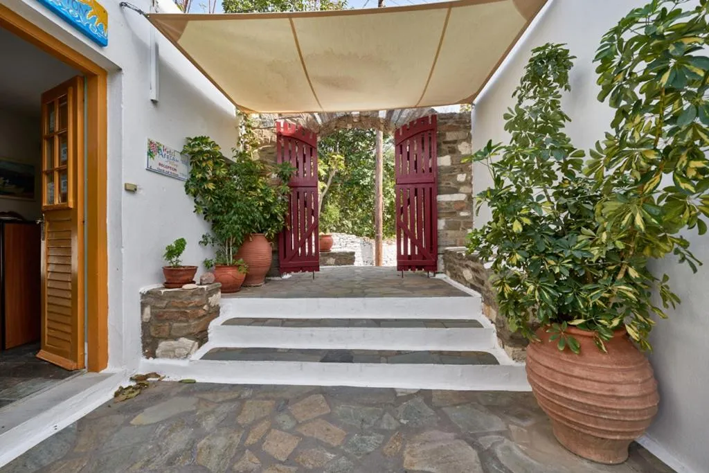 Facade/entrance in Aegean Village