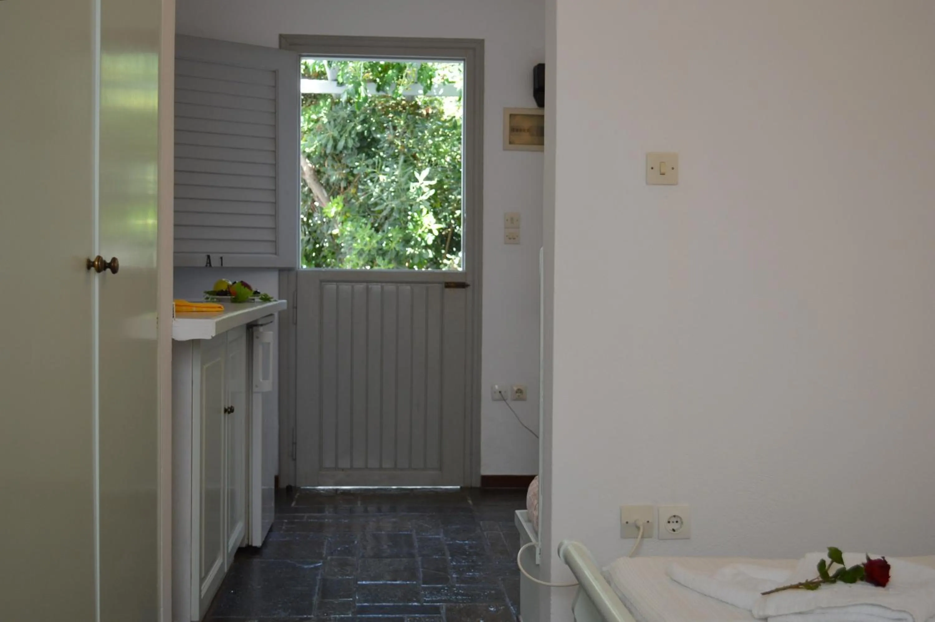 Photo of the whole room in Aegean Village