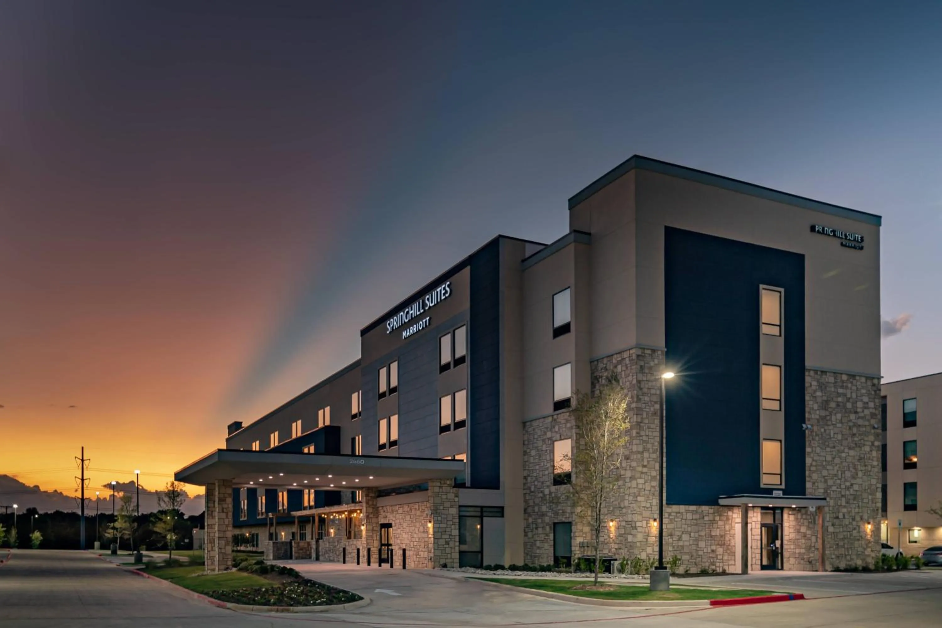 Property building in SpringHill Suites by Marriott Dallas McKinney