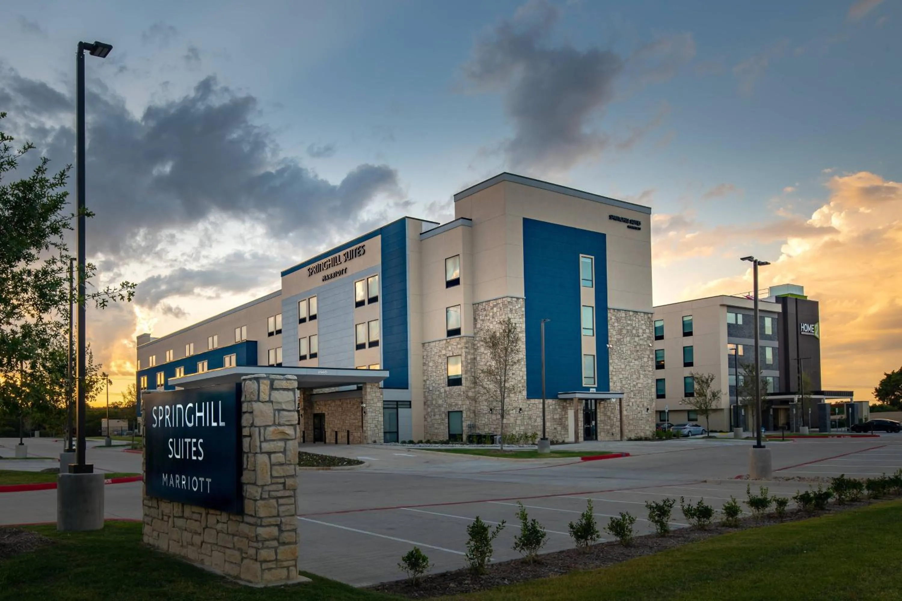 Property building in SpringHill Suites by Marriott Dallas McKinney