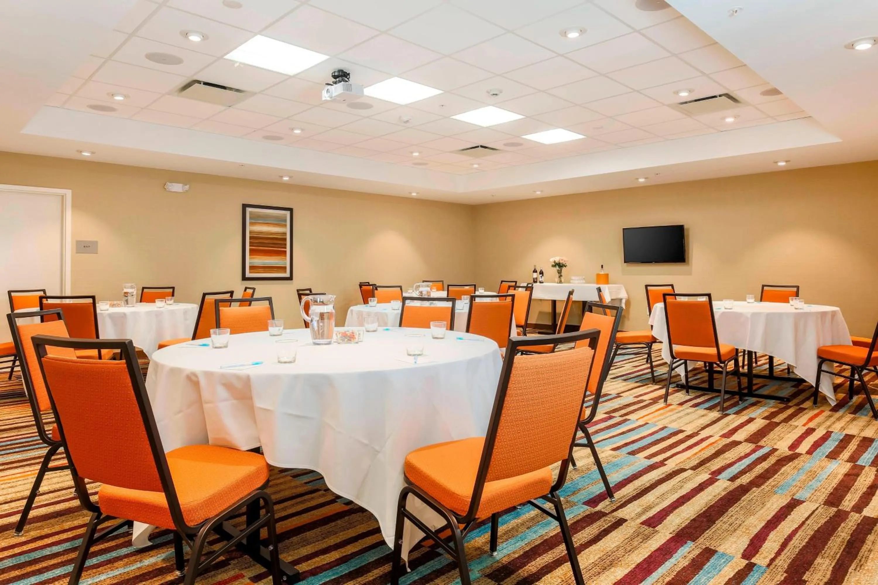Meeting/conference room in Fairfield Inn & Suites by Marriott Decatur at Decatur Conference Center