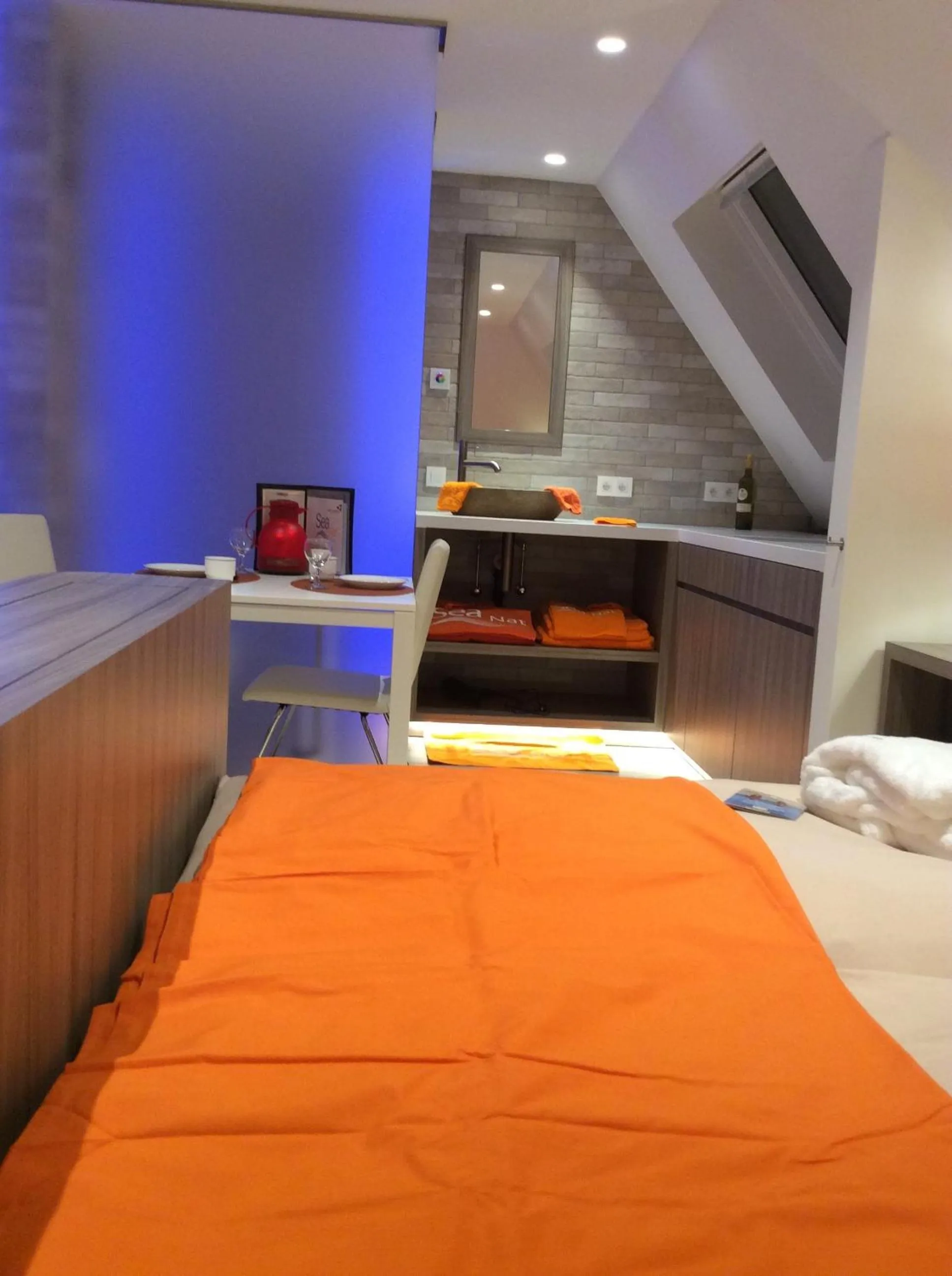 Bed in B&B wellness Sea Nat voor Naturisten
