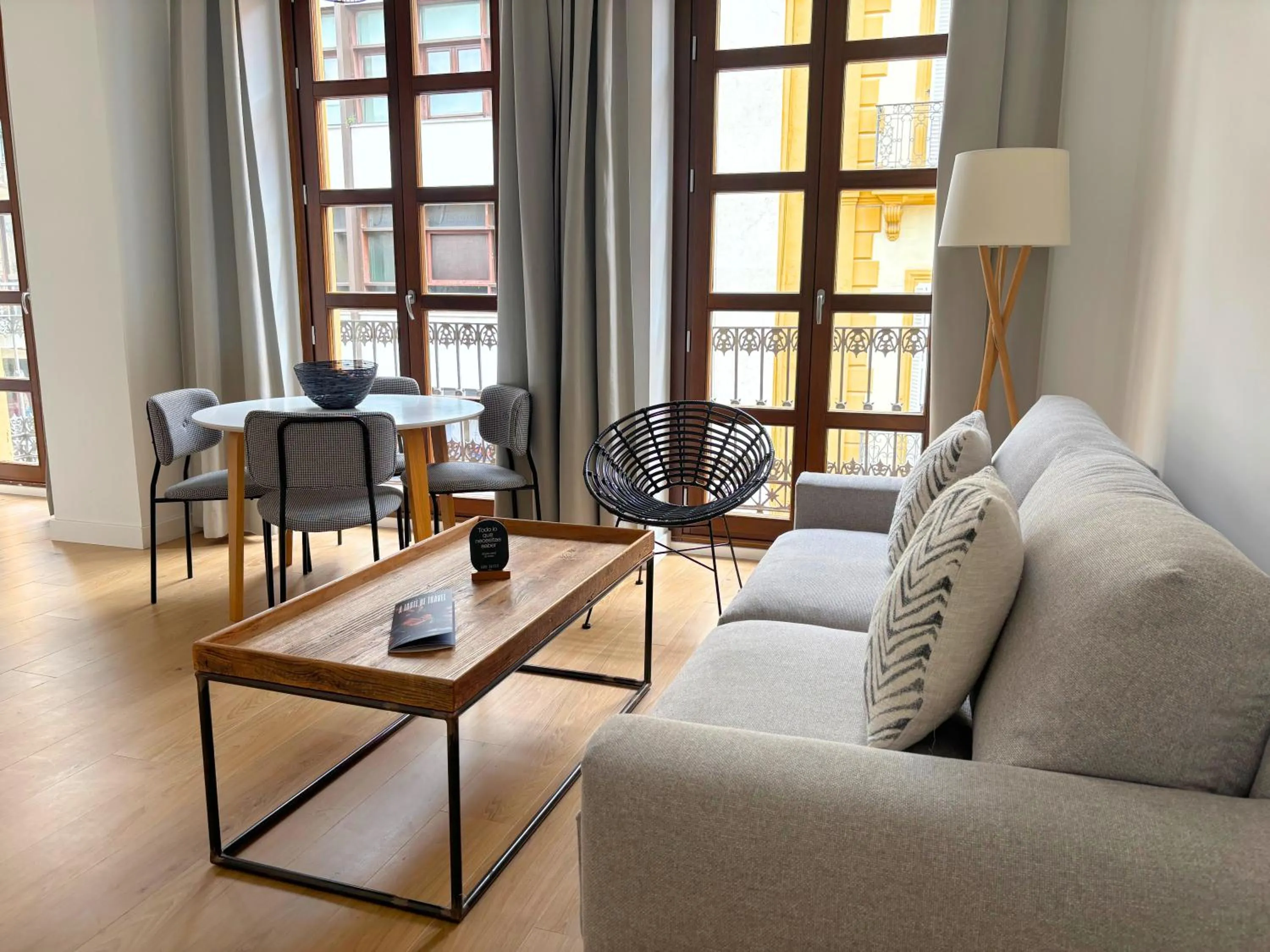 Living room in Apartamentos Core Suite Sevilla