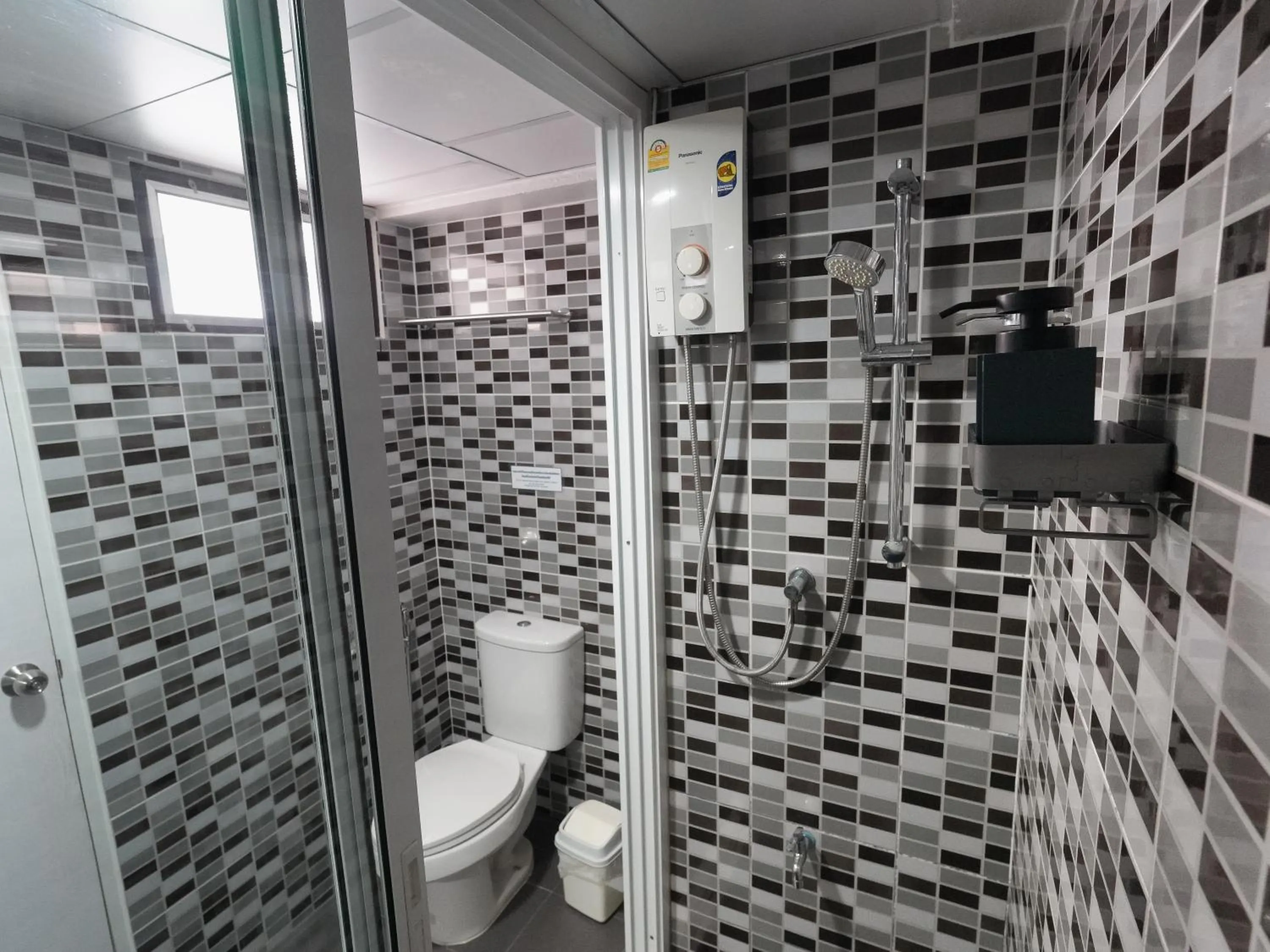 Regent Ngamwongwan Hotel