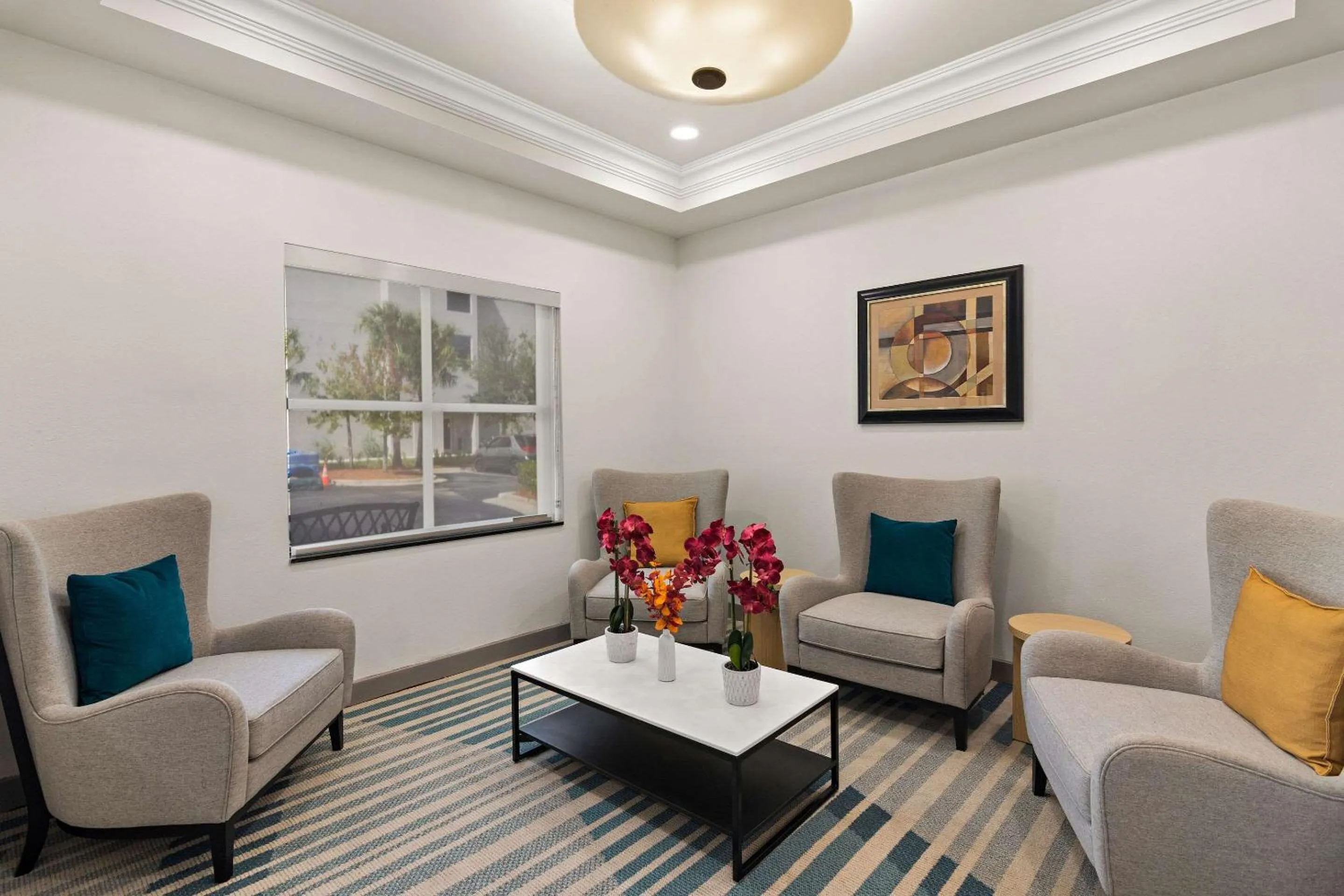 Lobby or reception in Comfort Suites Vero Beach I-95