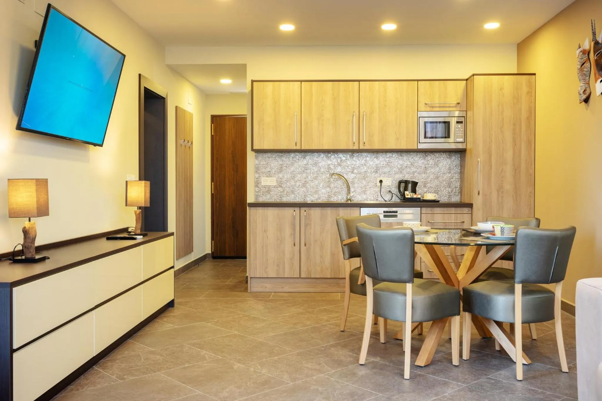 Kitchen or kitchenette in Hotel Admiral San Roque