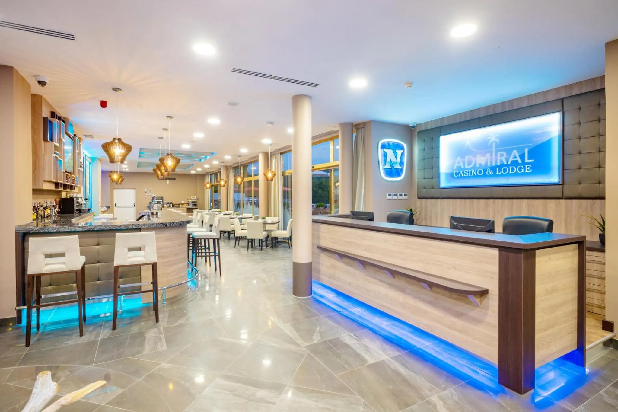 Lobby or reception in Hotel Admiral San Roque