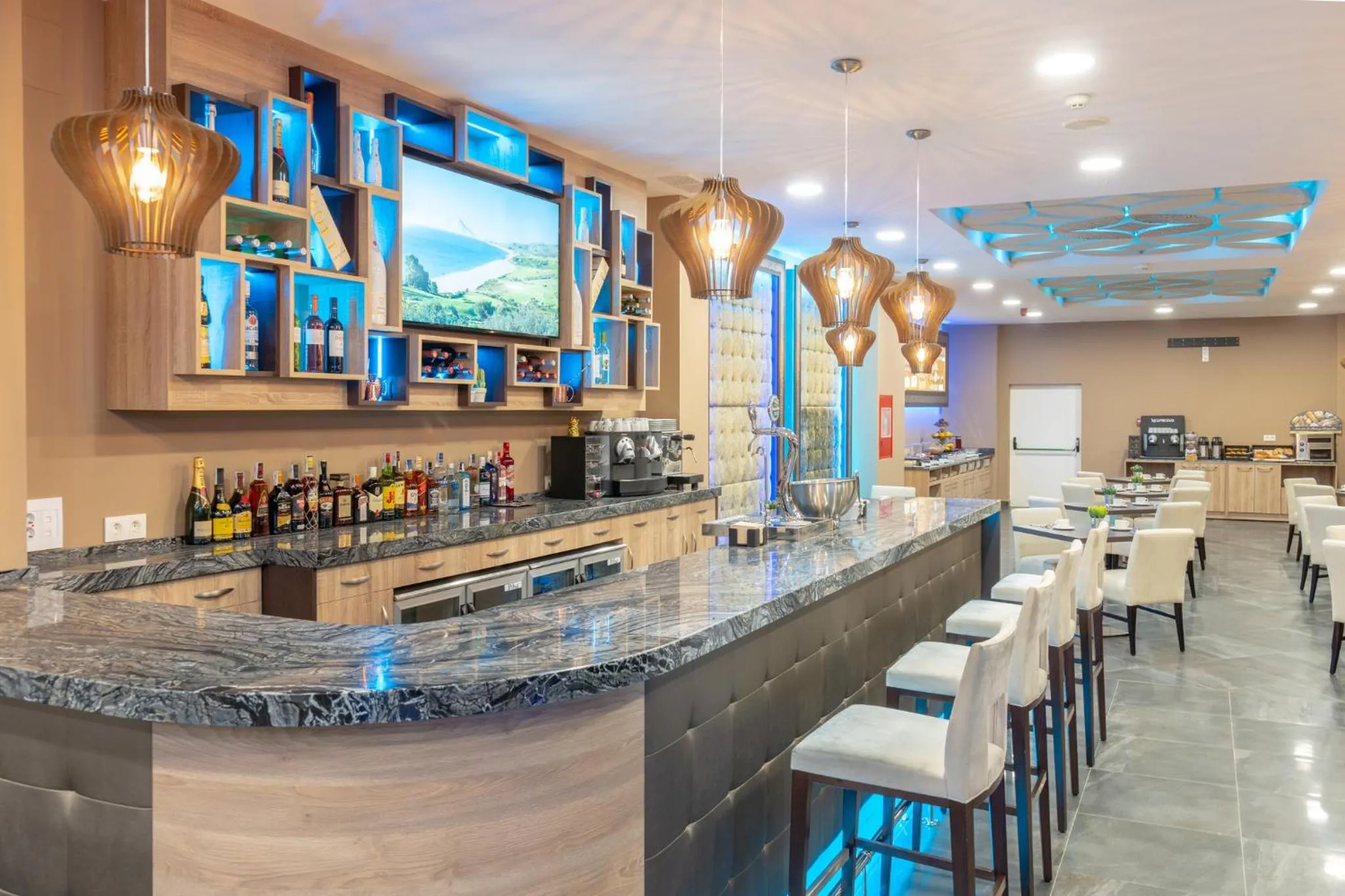 Lounge or bar in Hotel Admiral San Roque