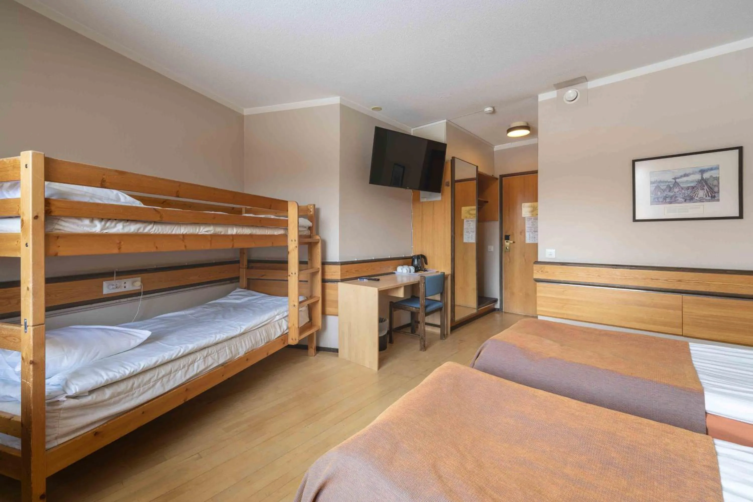 Bedroom, Bed in Hotel Ivalo