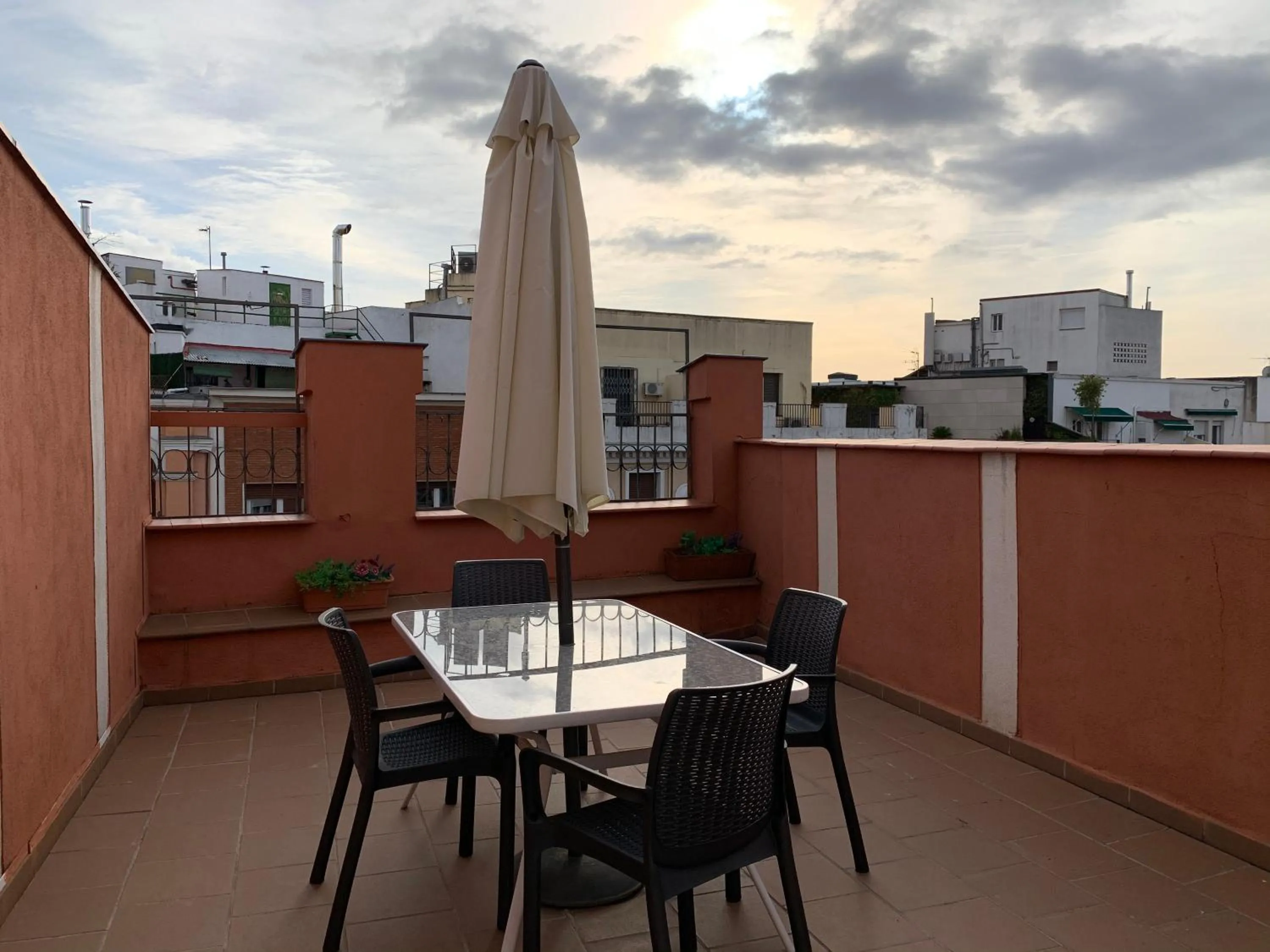 New Point Madrid Apartments