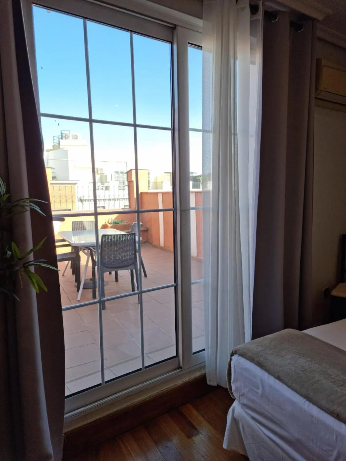 New Point Madrid Apartments