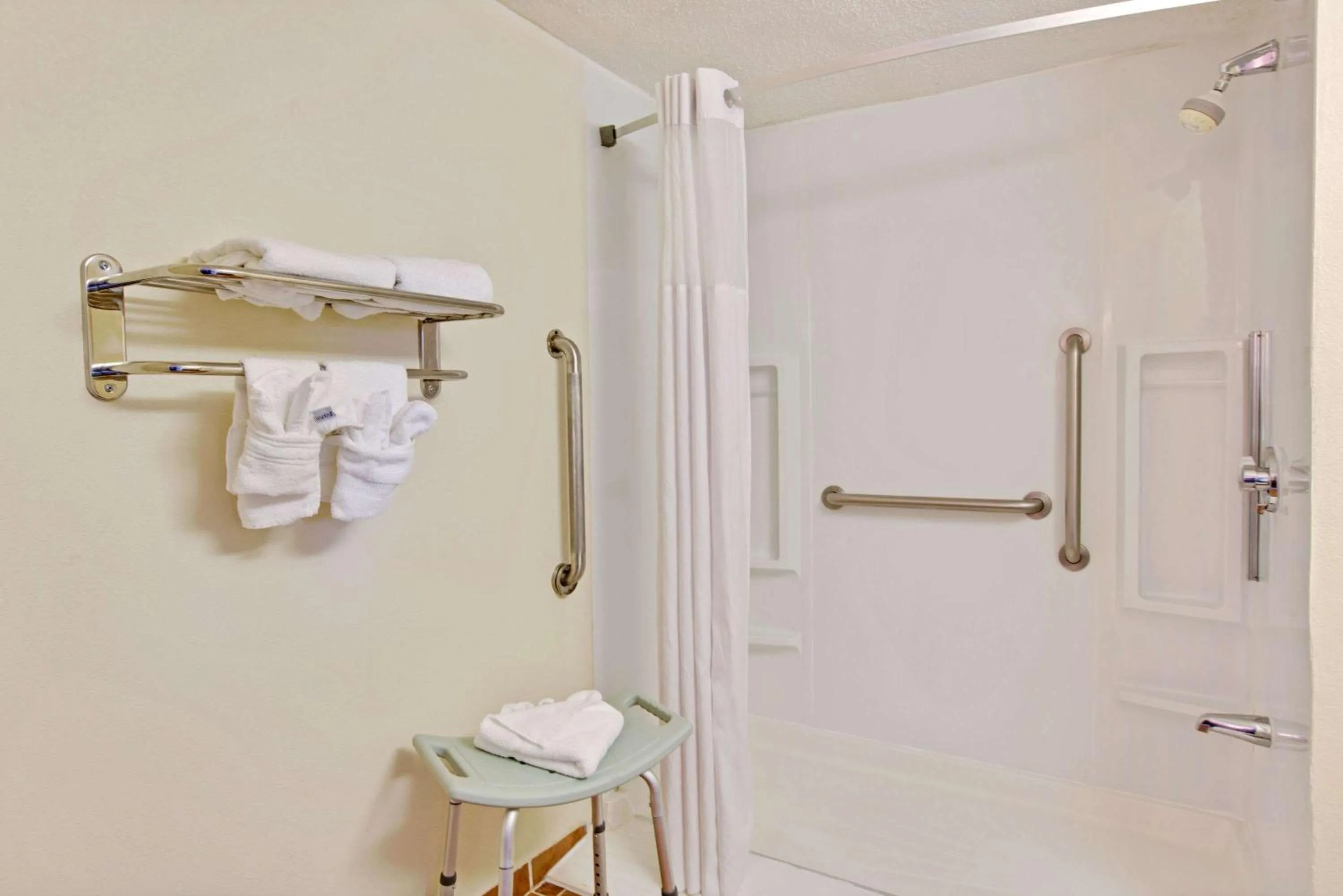 Bathroom in Days Inn by Wyndham Charlotte/Woodlawn Near Carowinds