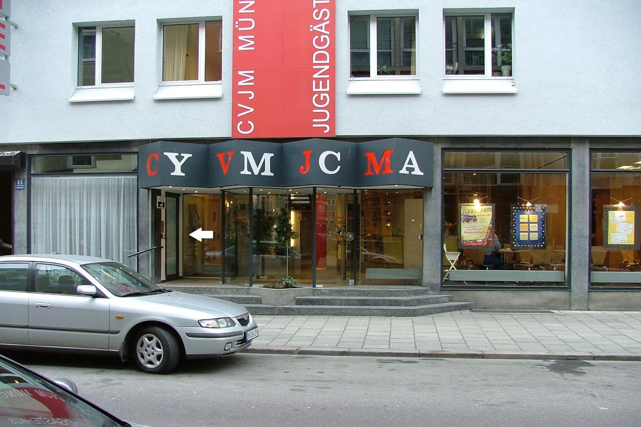 Facade/entrance in CVJM Jugendhotel München