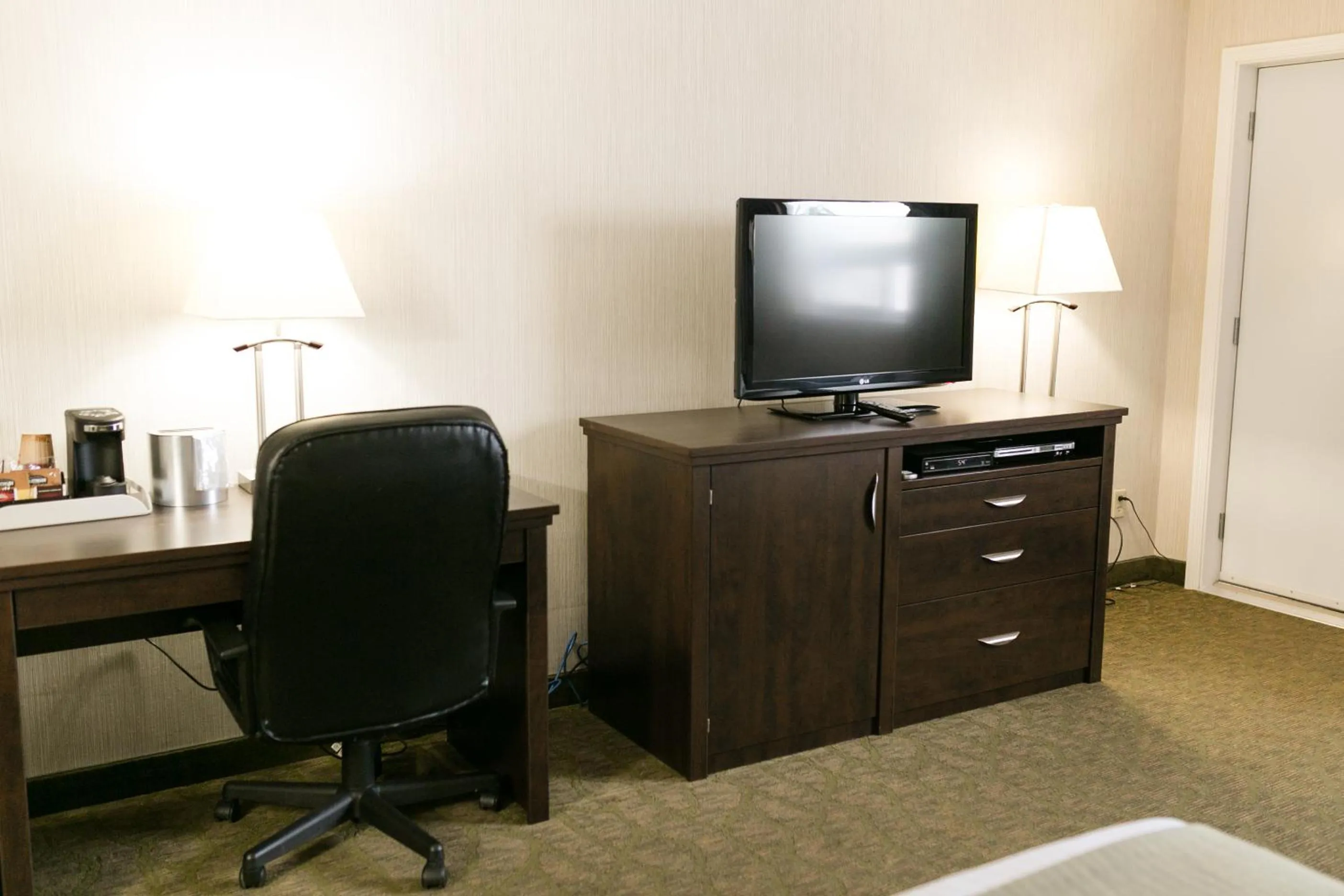 Area and facilities in Victoria Inn Flin Flon