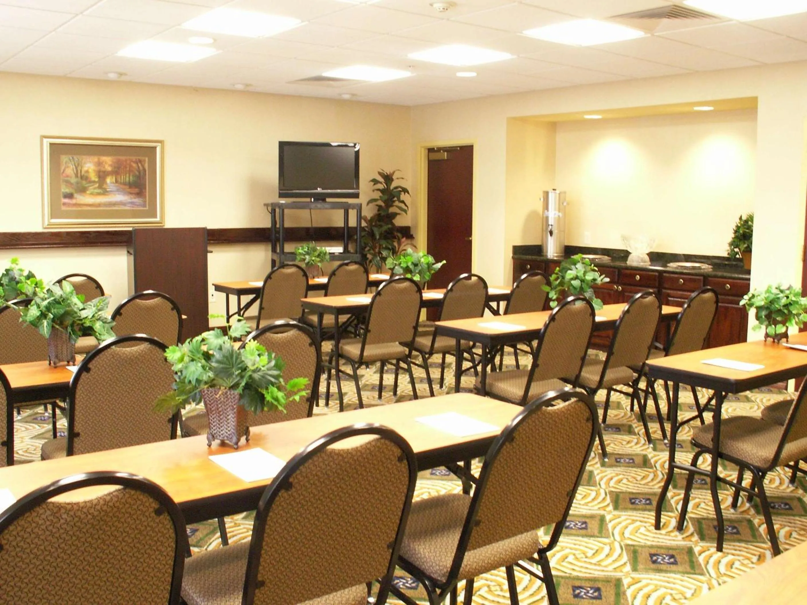 Meeting/conference room in Hampton Inn & Suites Natchez