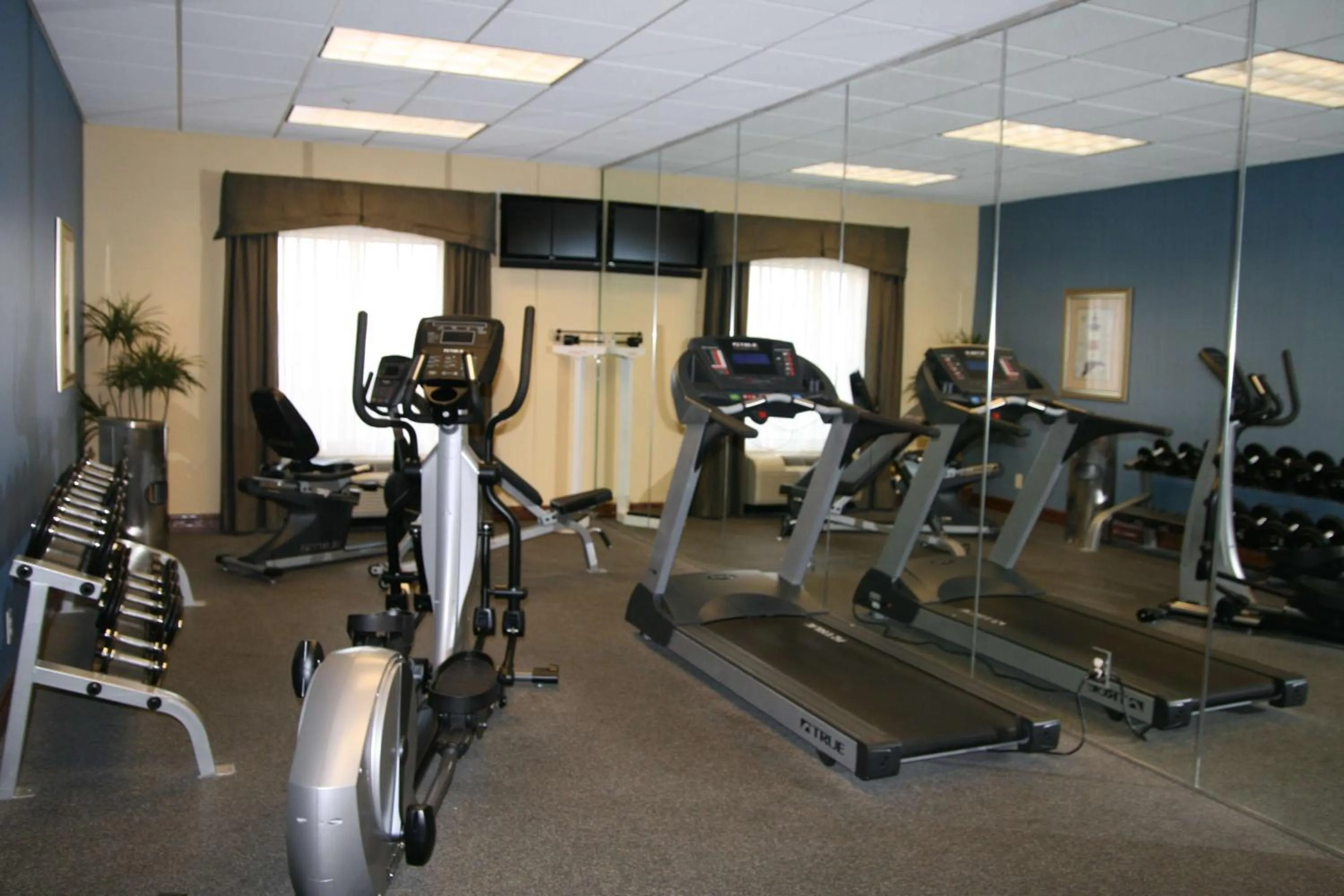 Fitness centre/facilities in Hampton Inn & Suites Natchez