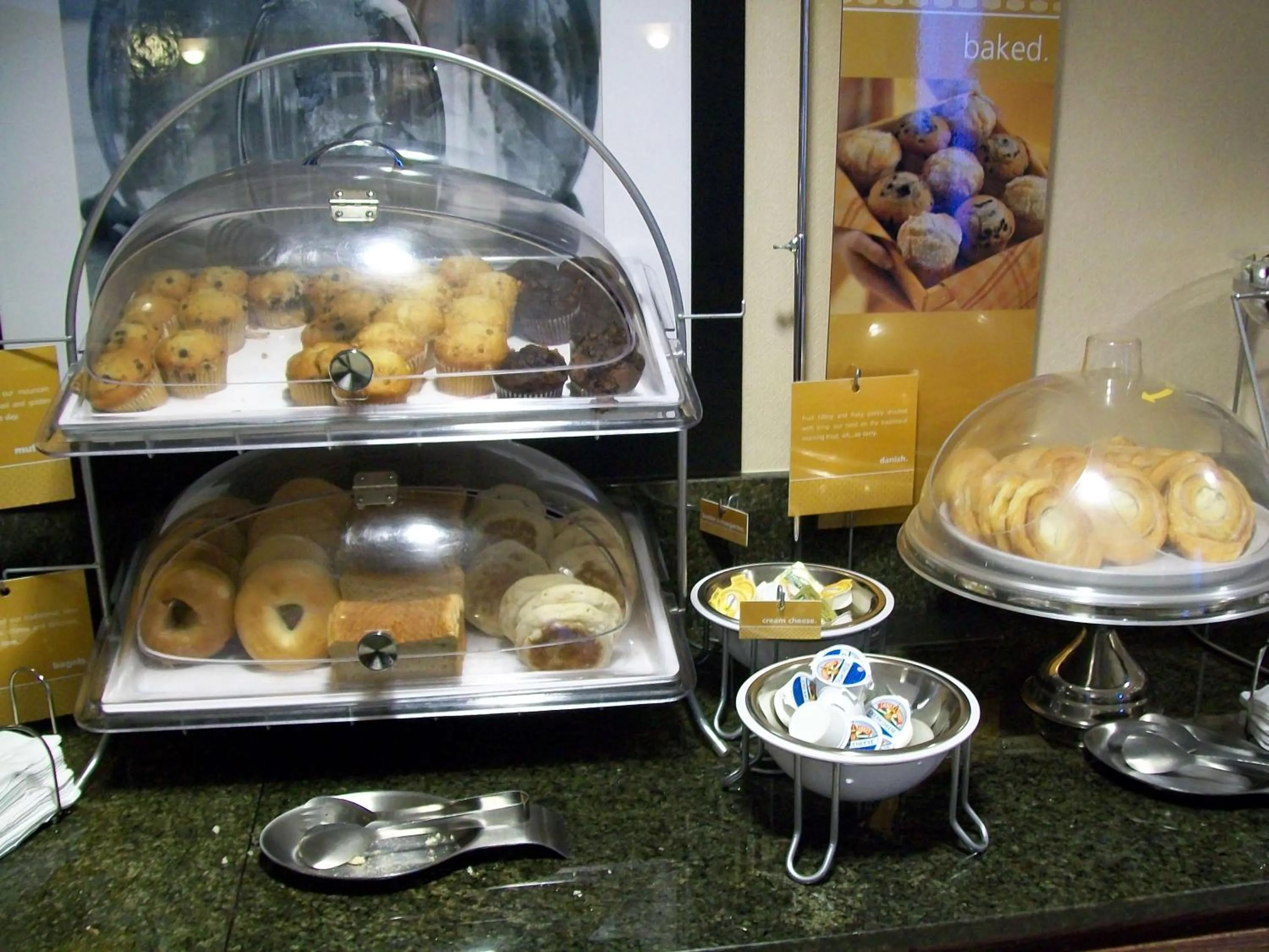 Dining area in Hampton Inn & Suites Natchez
