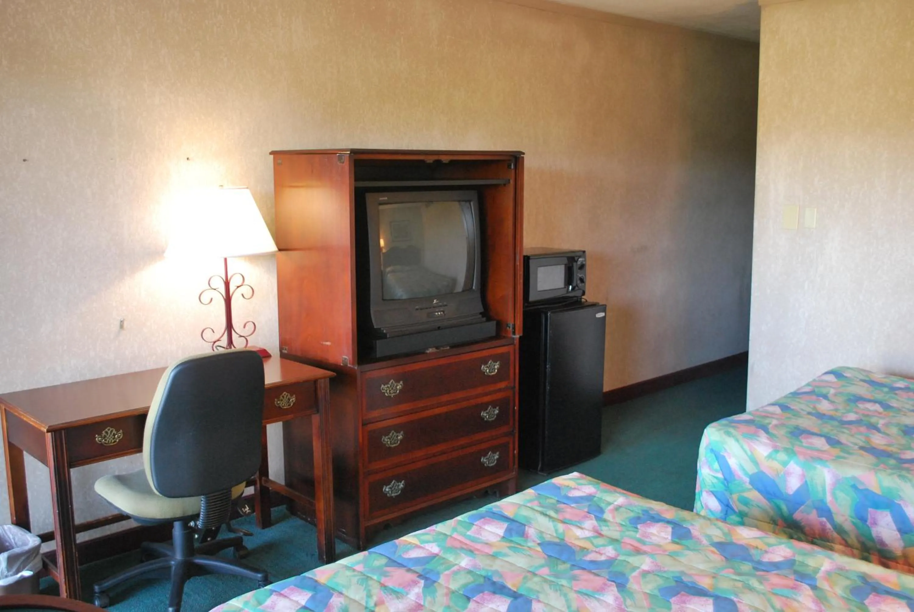 TV and multimedia, Bed in Best Motel Lakeland