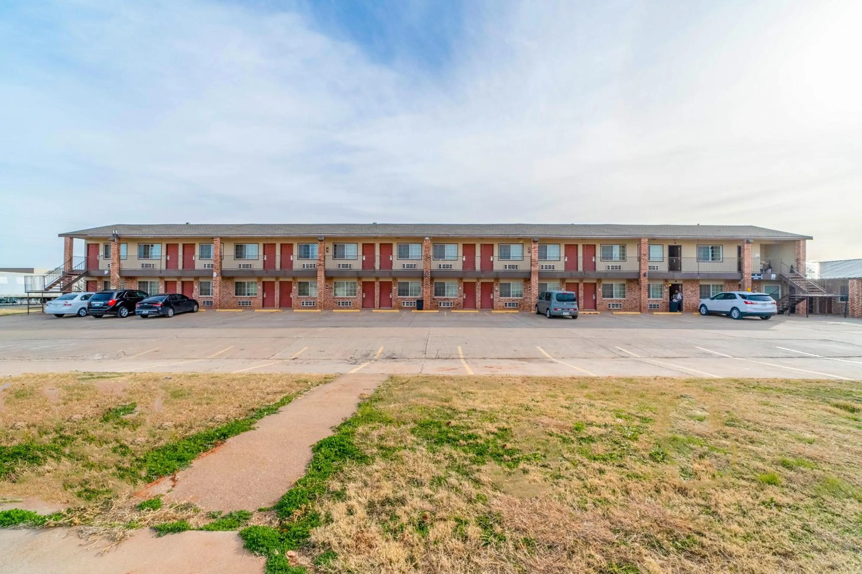 Parking in Stamford Inn By OYO