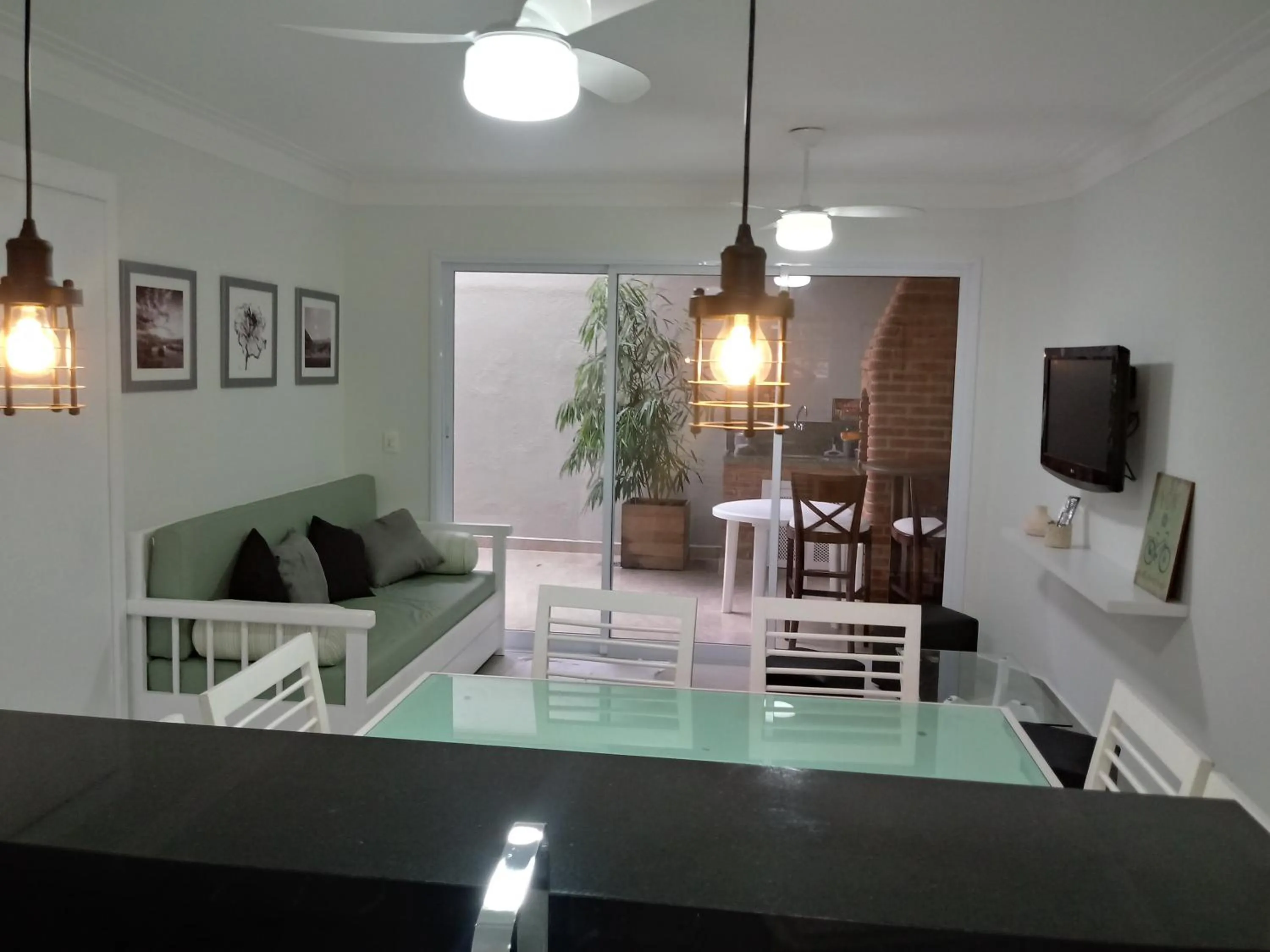 Communal lounge/ TV room in Morada Felice