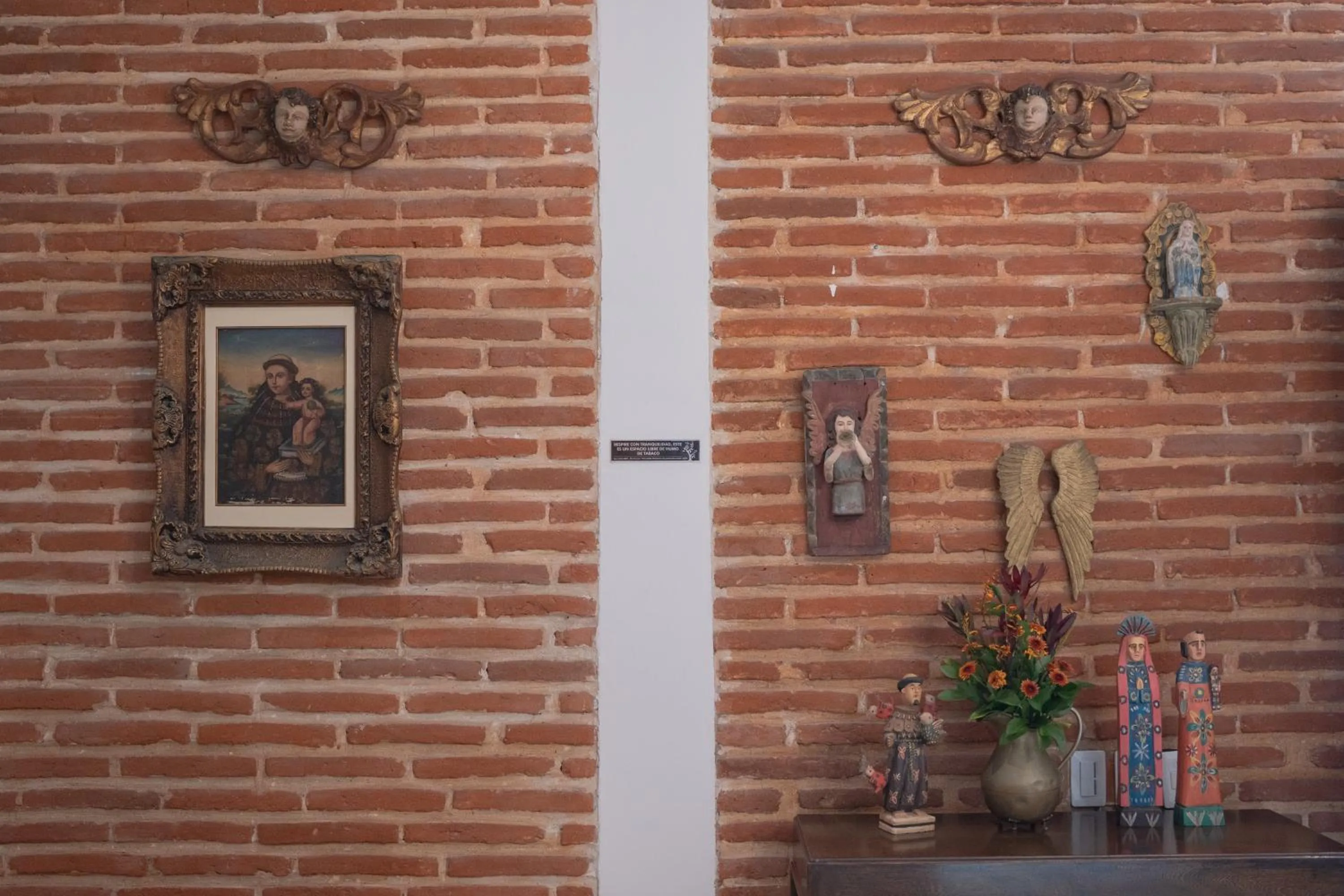 Property building in Hotel Casa La Fe