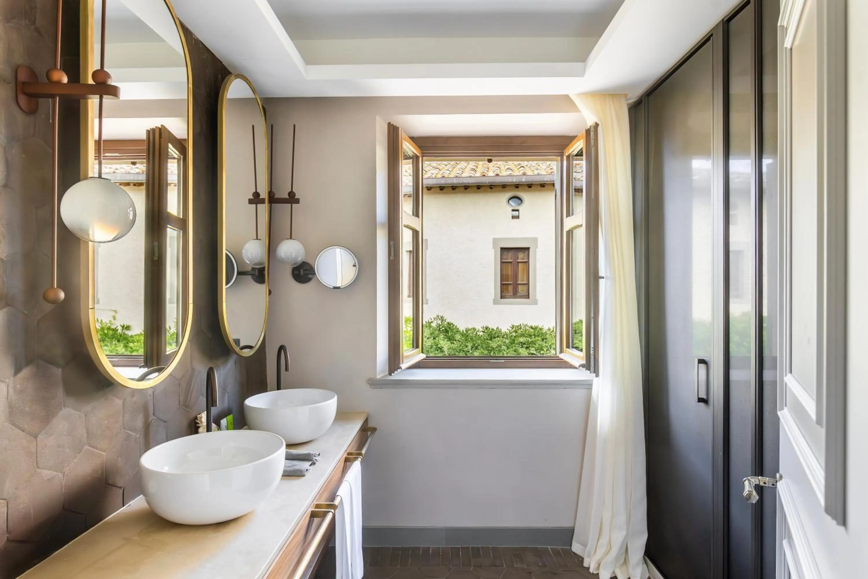 Bathroom in Borgo Dei Conti Resort Relais & Chateaux