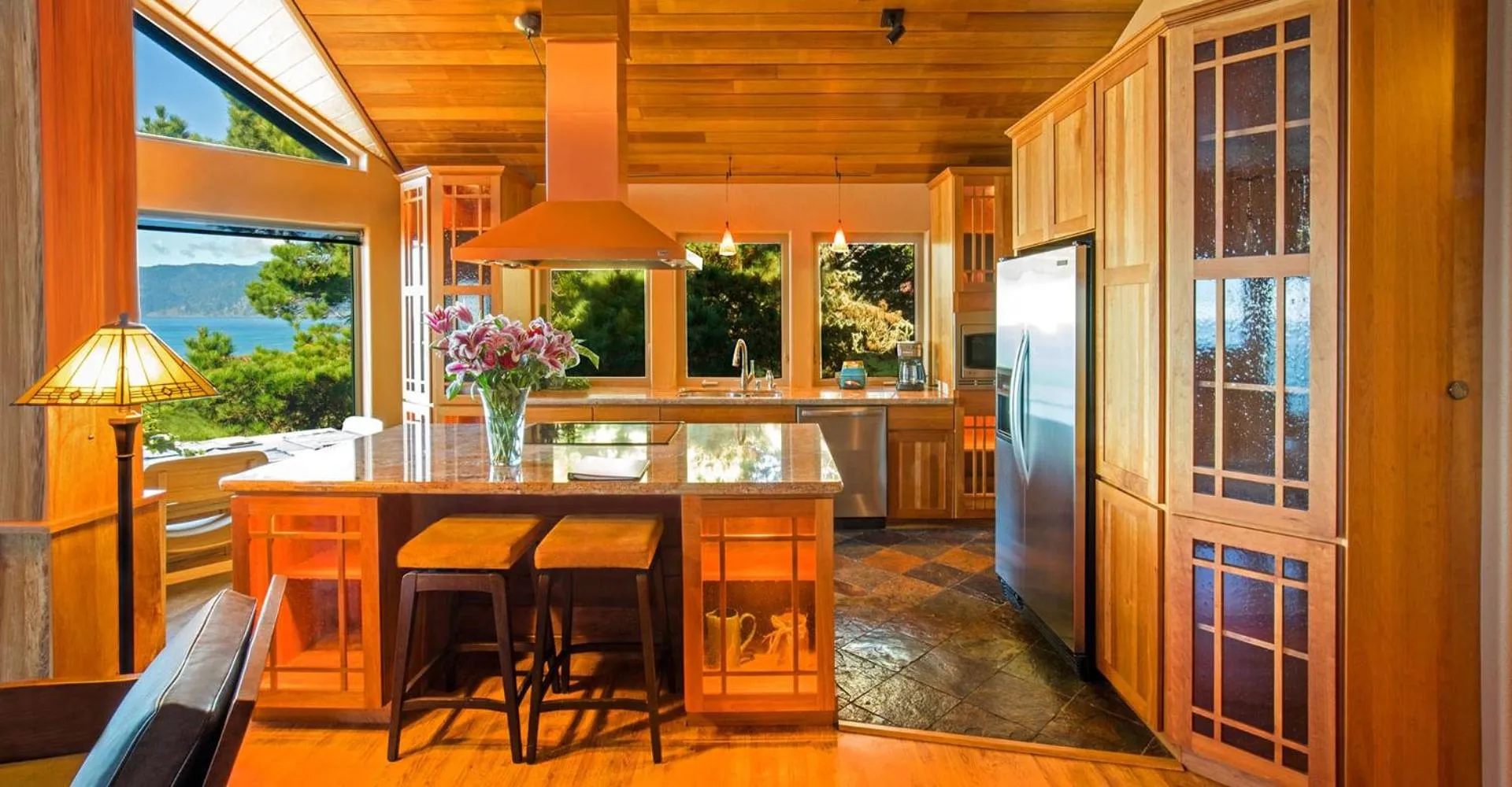 Kitchen or kitchenette in Inn of the Lost Coast