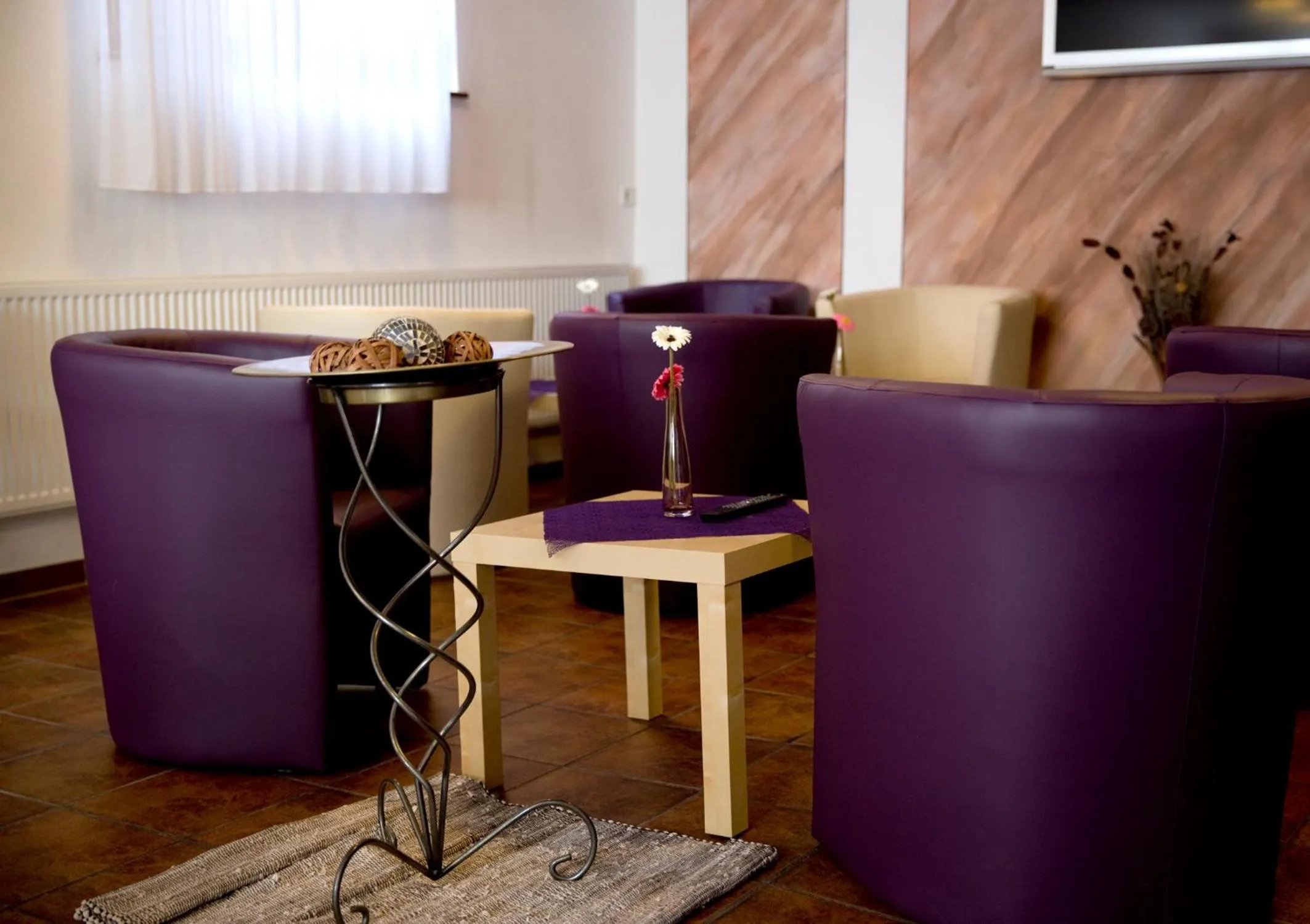 Communal lounge/ TV room in Hotel Garni Goldene Traube